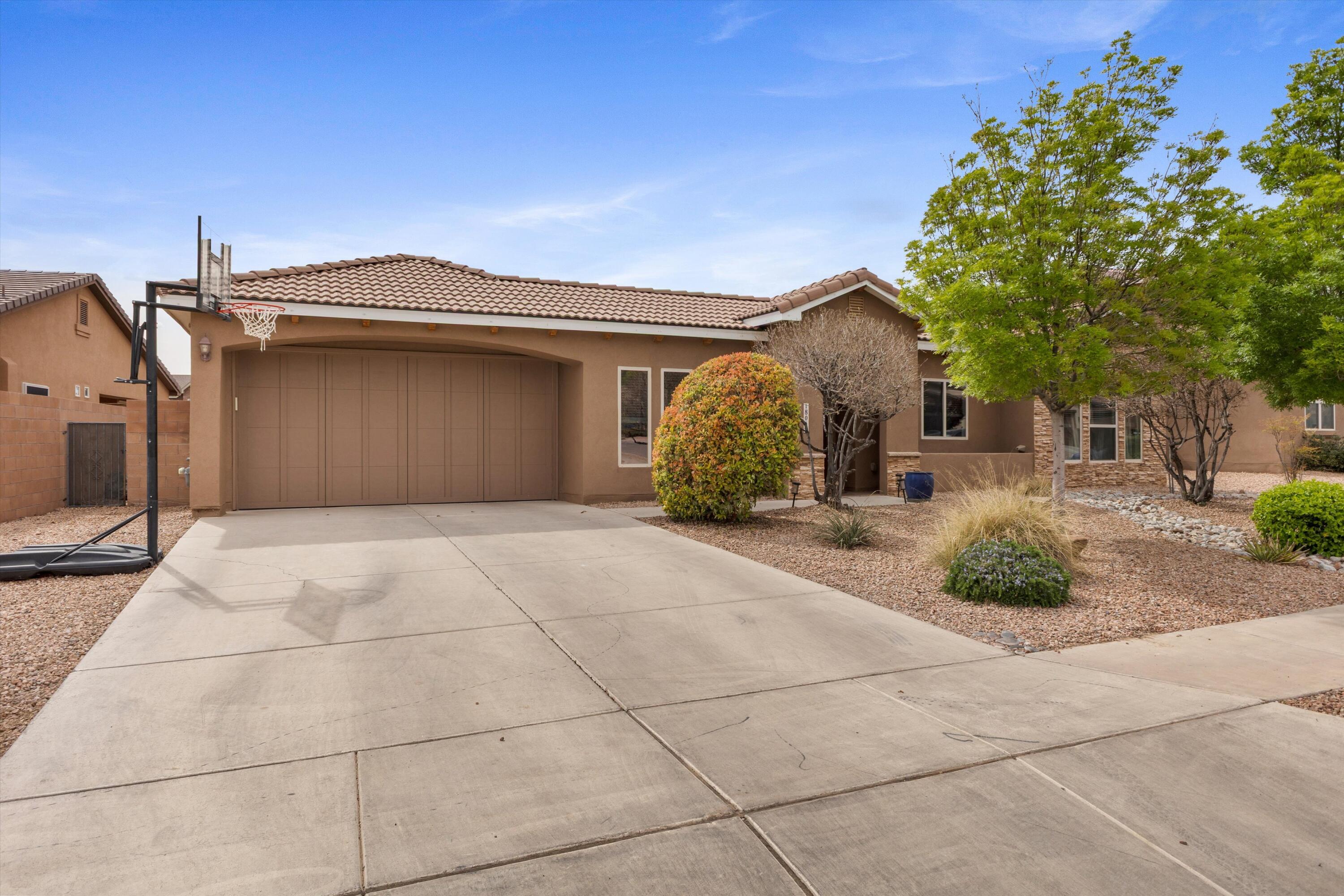 1801 Vista De Colinas Drive SE