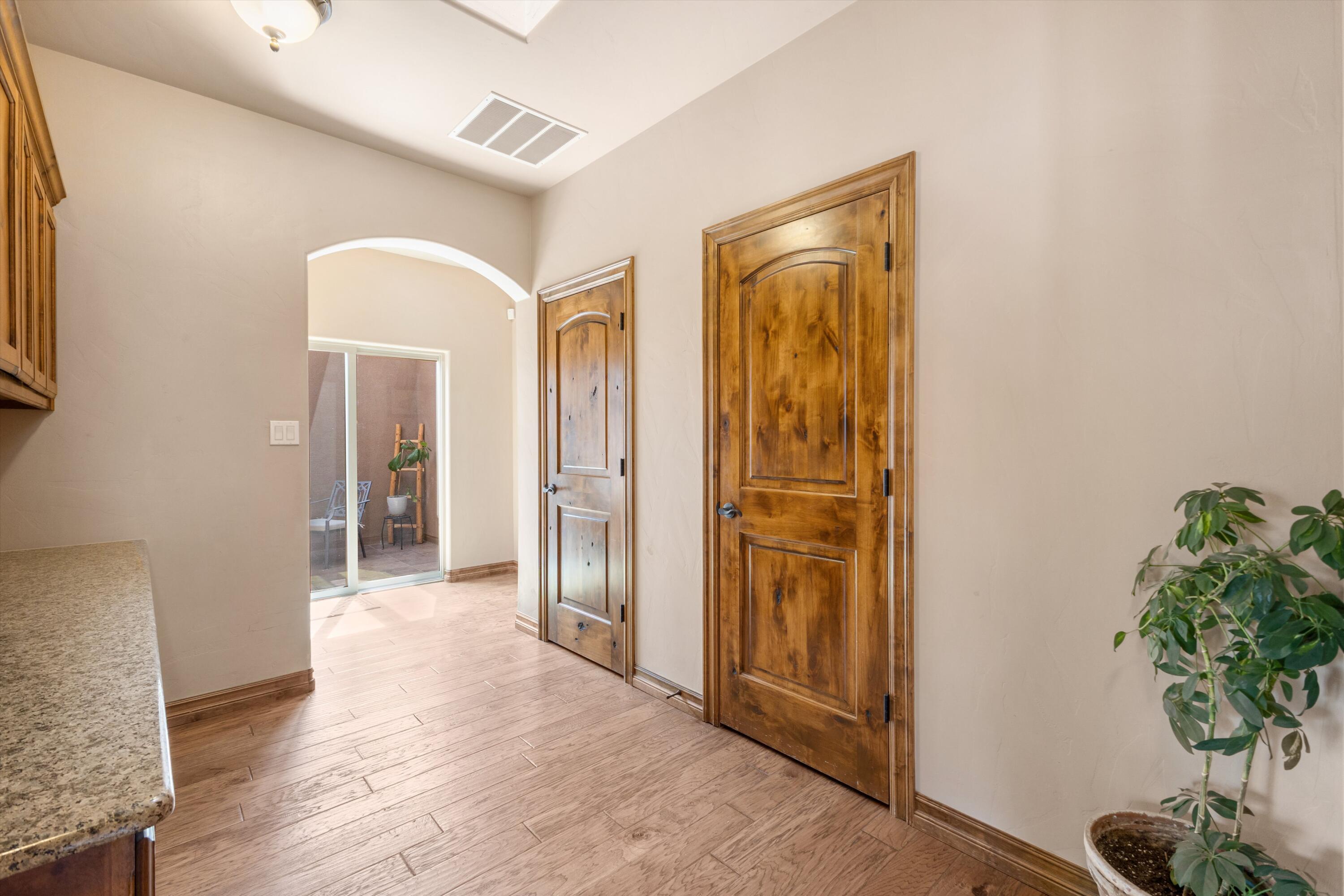 1801 Vista De Colinas Drive SE