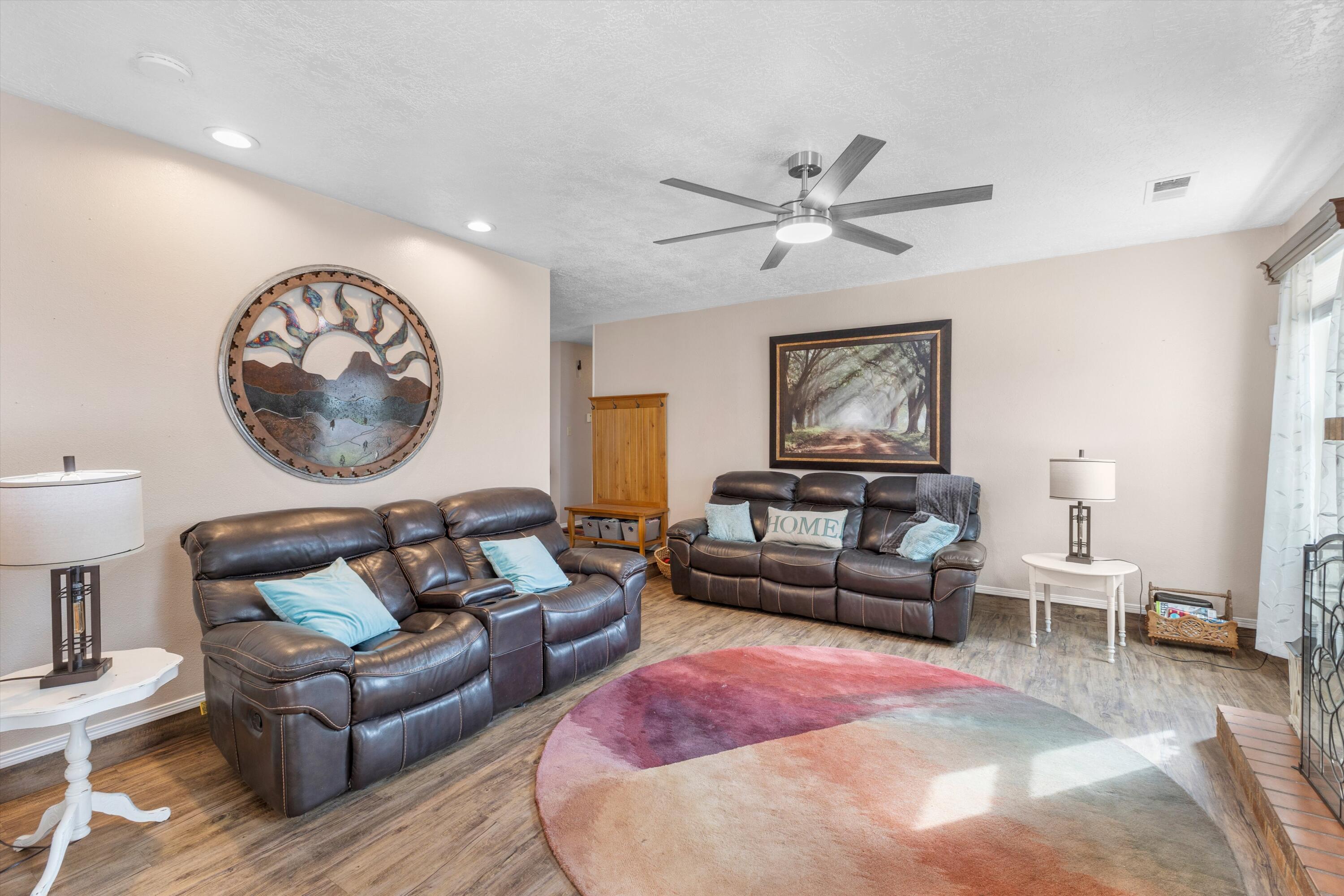 89 Wyoming Autumn Road NE