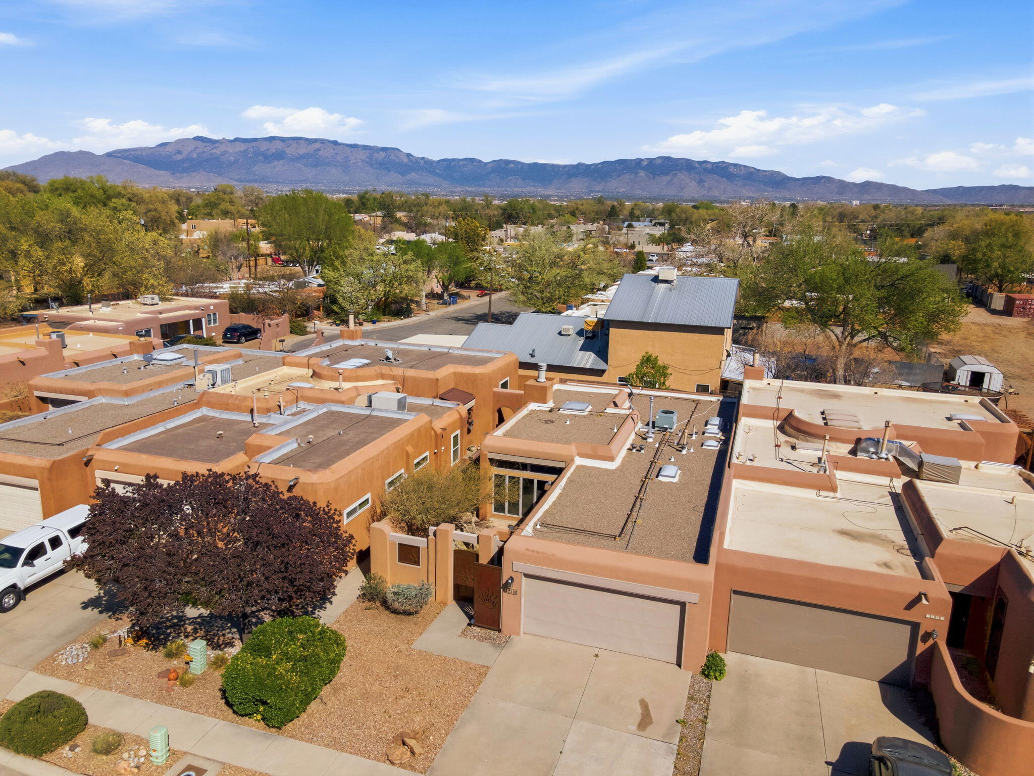 2508 Don Pedro NW