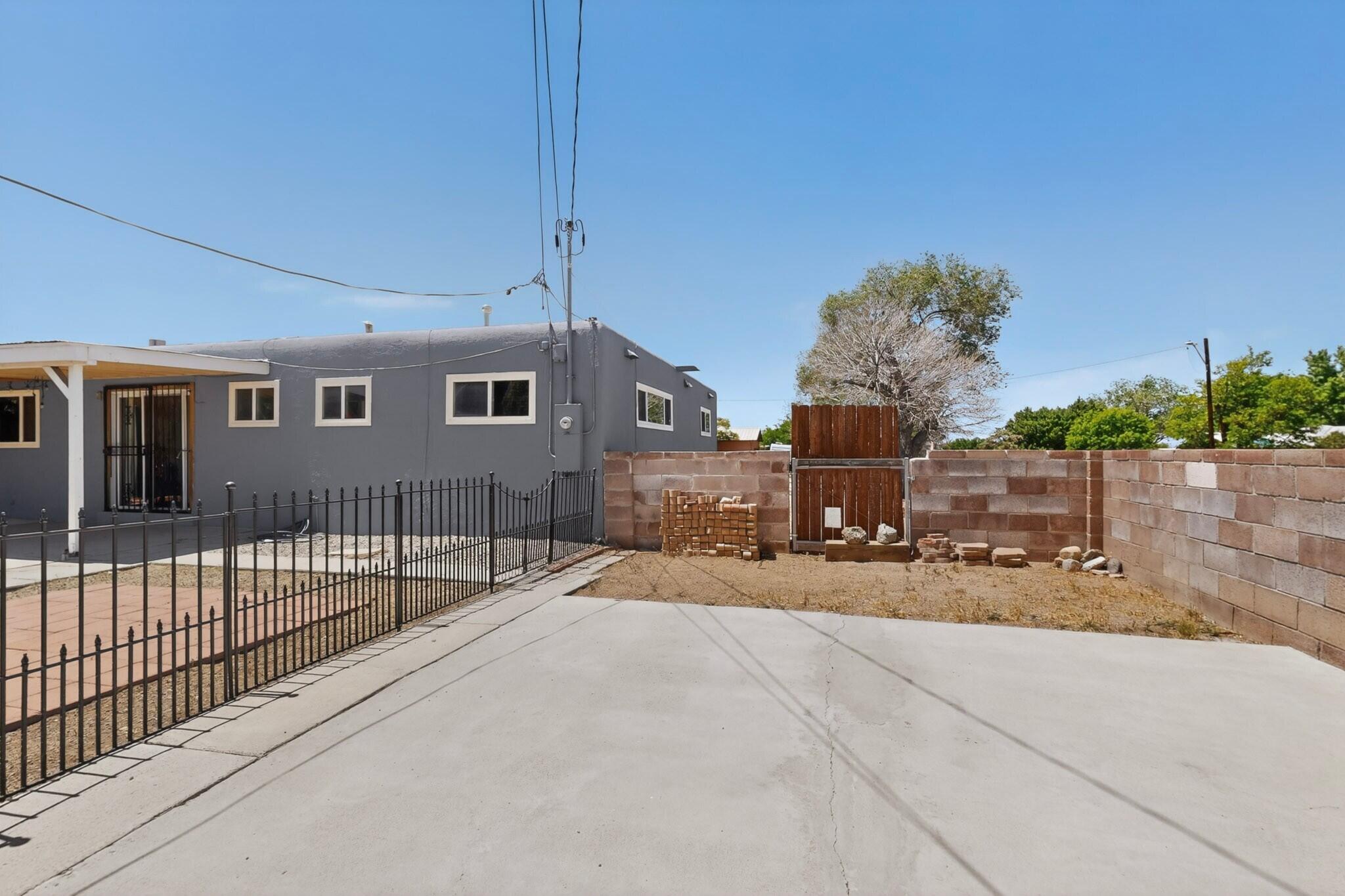 2008 Muriel Street NE