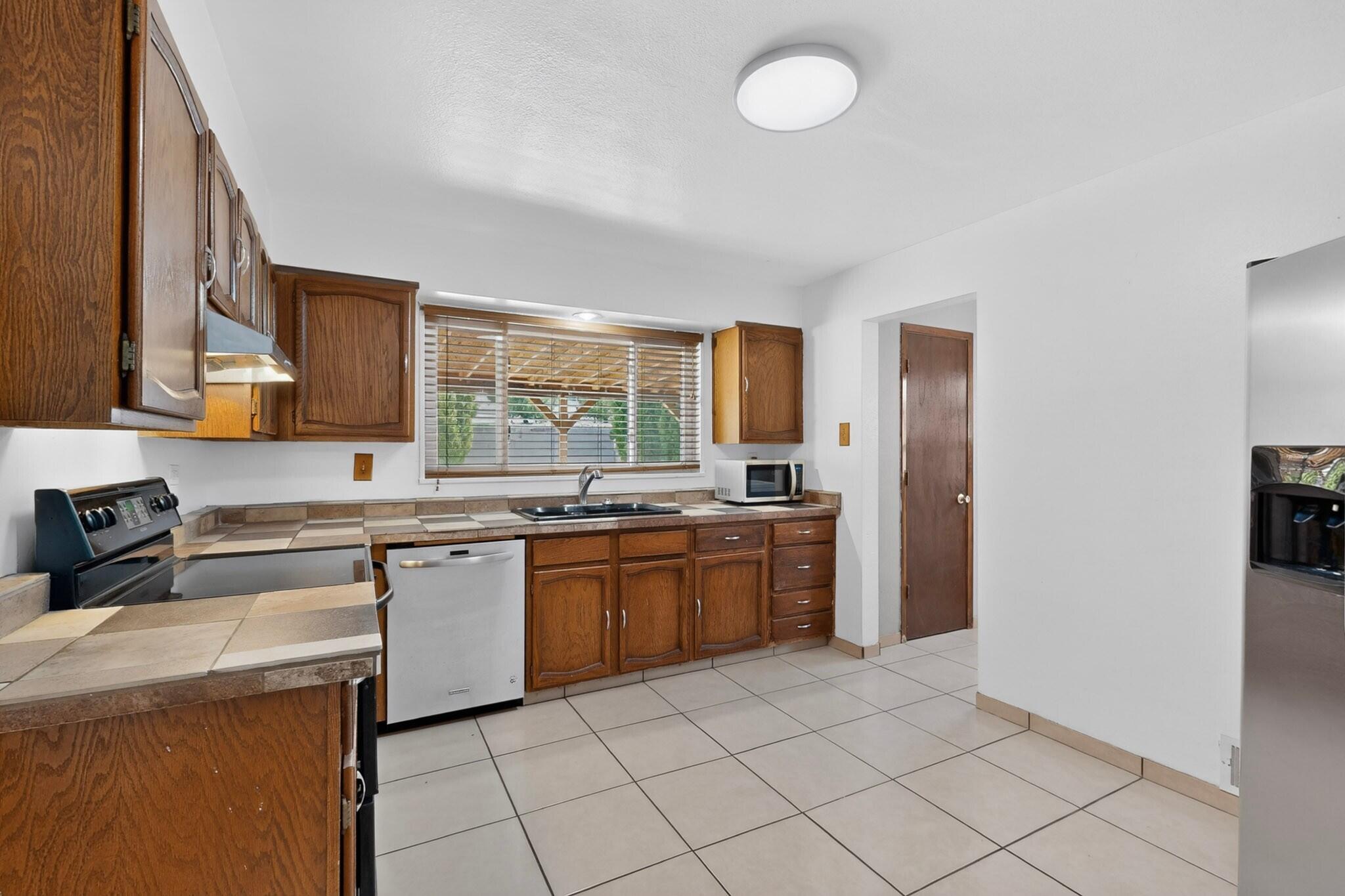 2008 Muriel Street NE