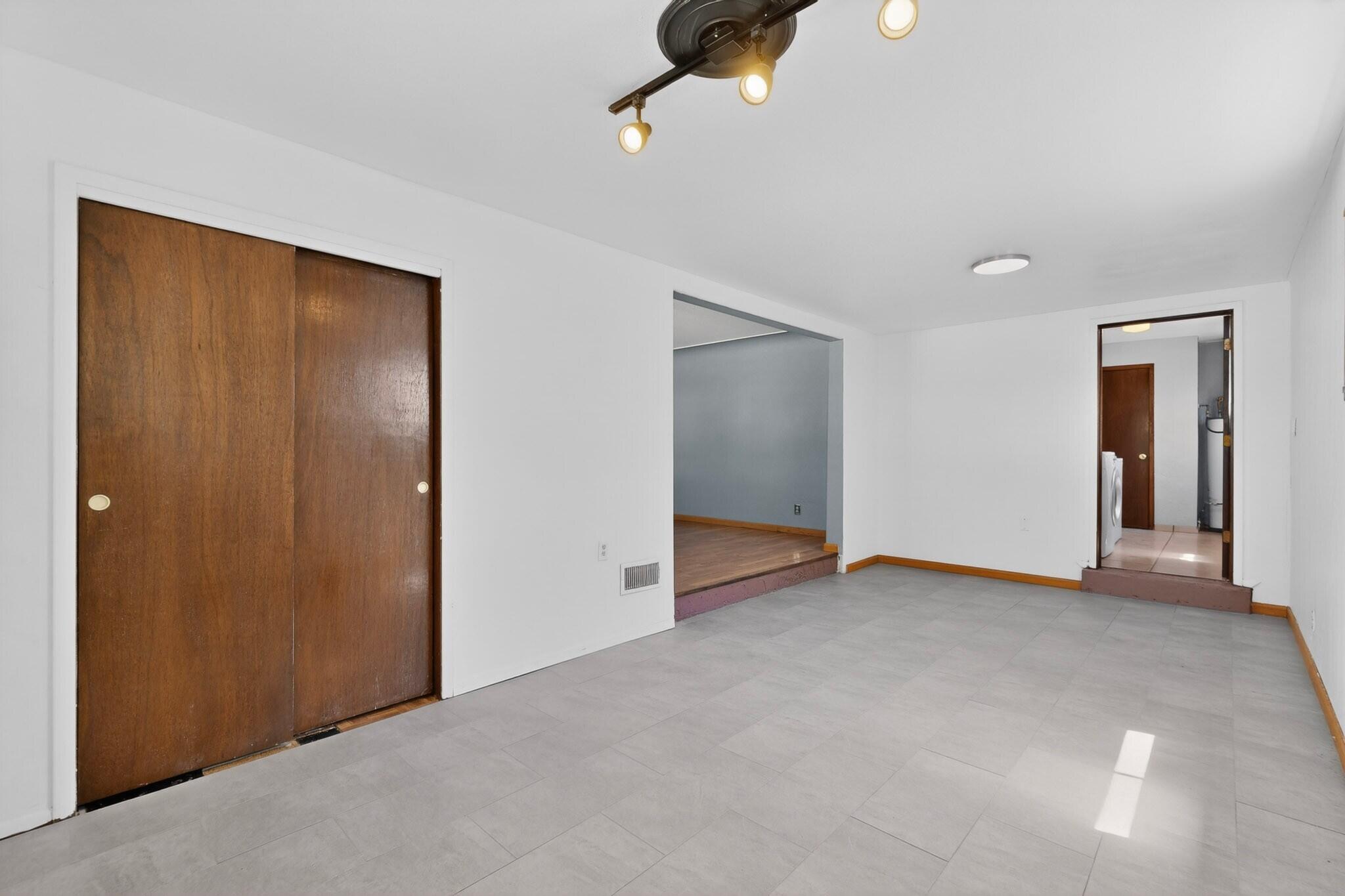 2008 Muriel Street NE