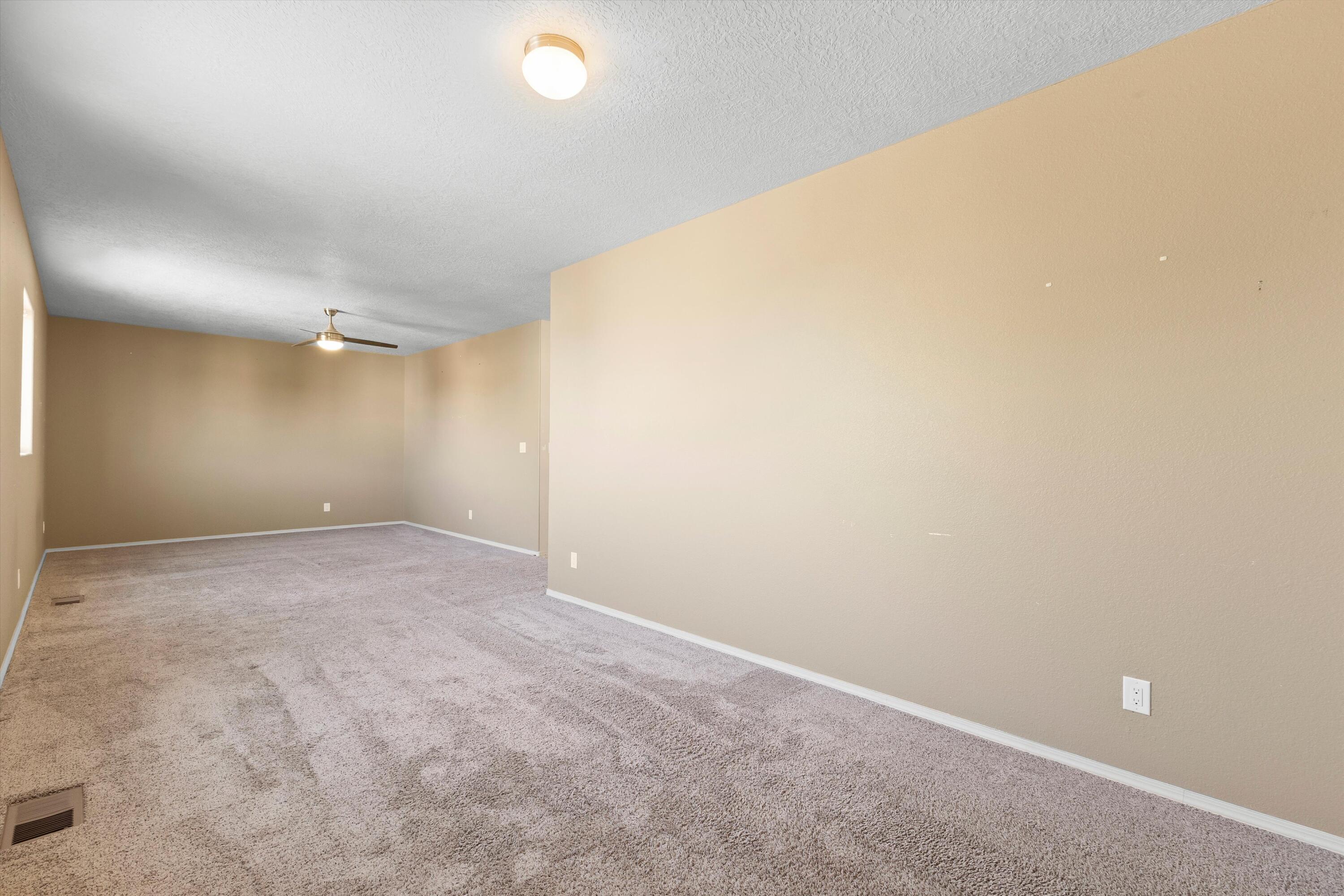 6708 Mountain Hawk Loop NE
