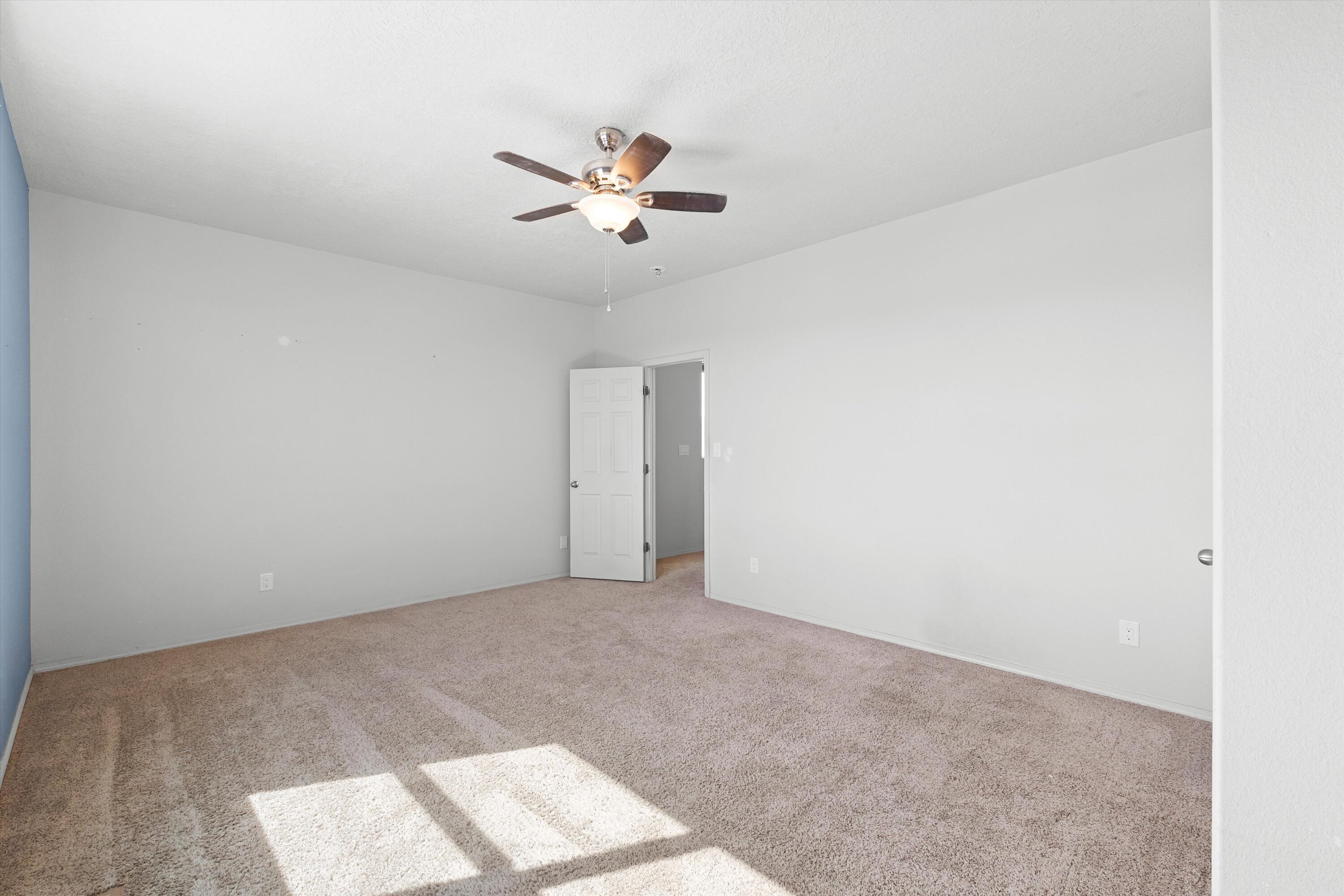 6708 Mountain Hawk Loop NE