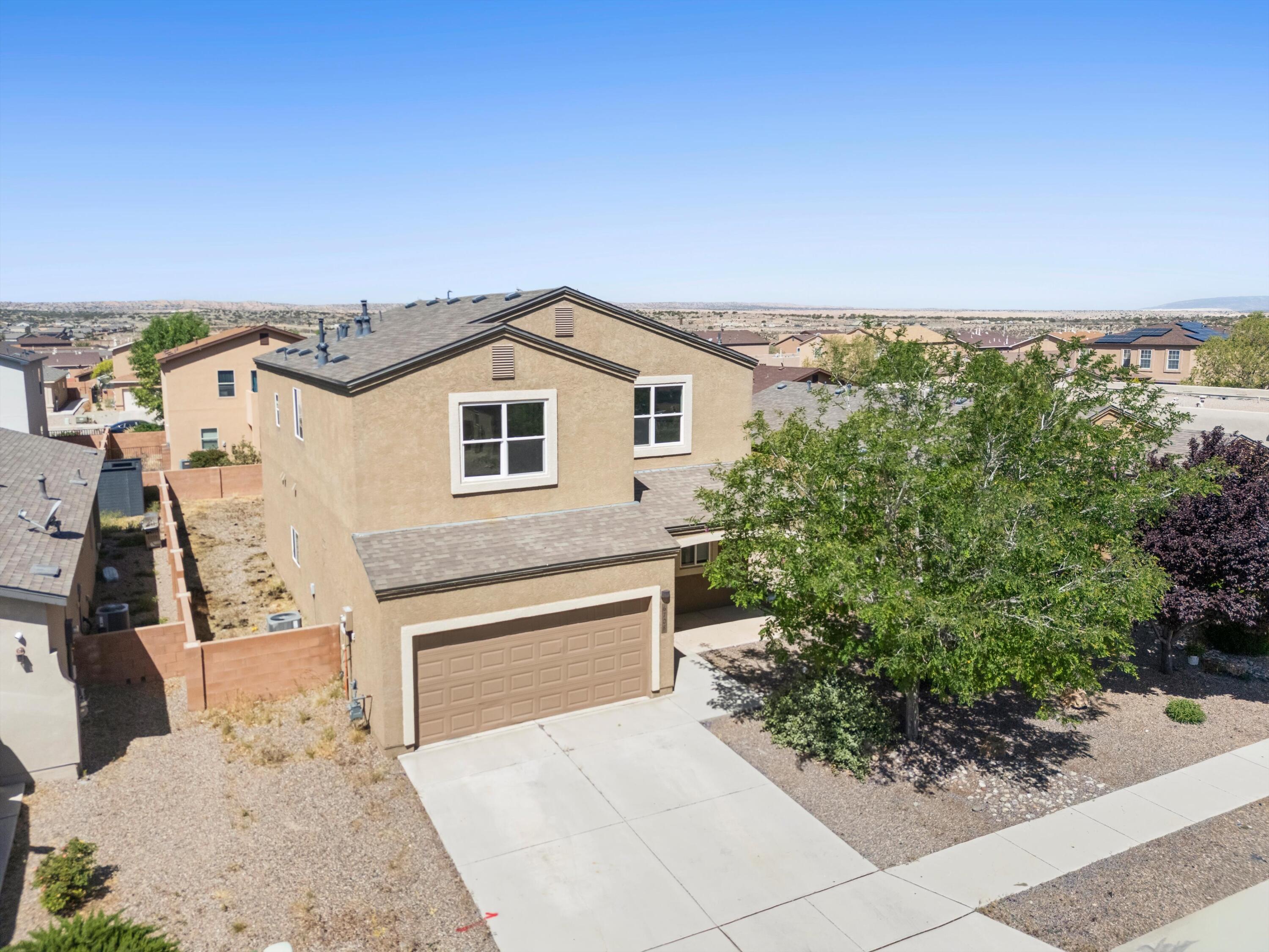6708 Mountain Hawk Loop NE