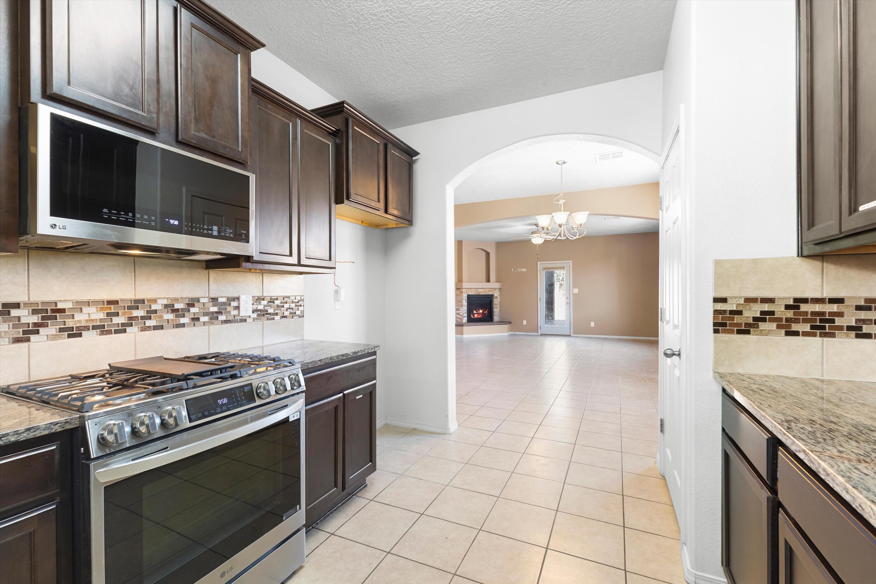 6708 Mountain Hawk Loop NE