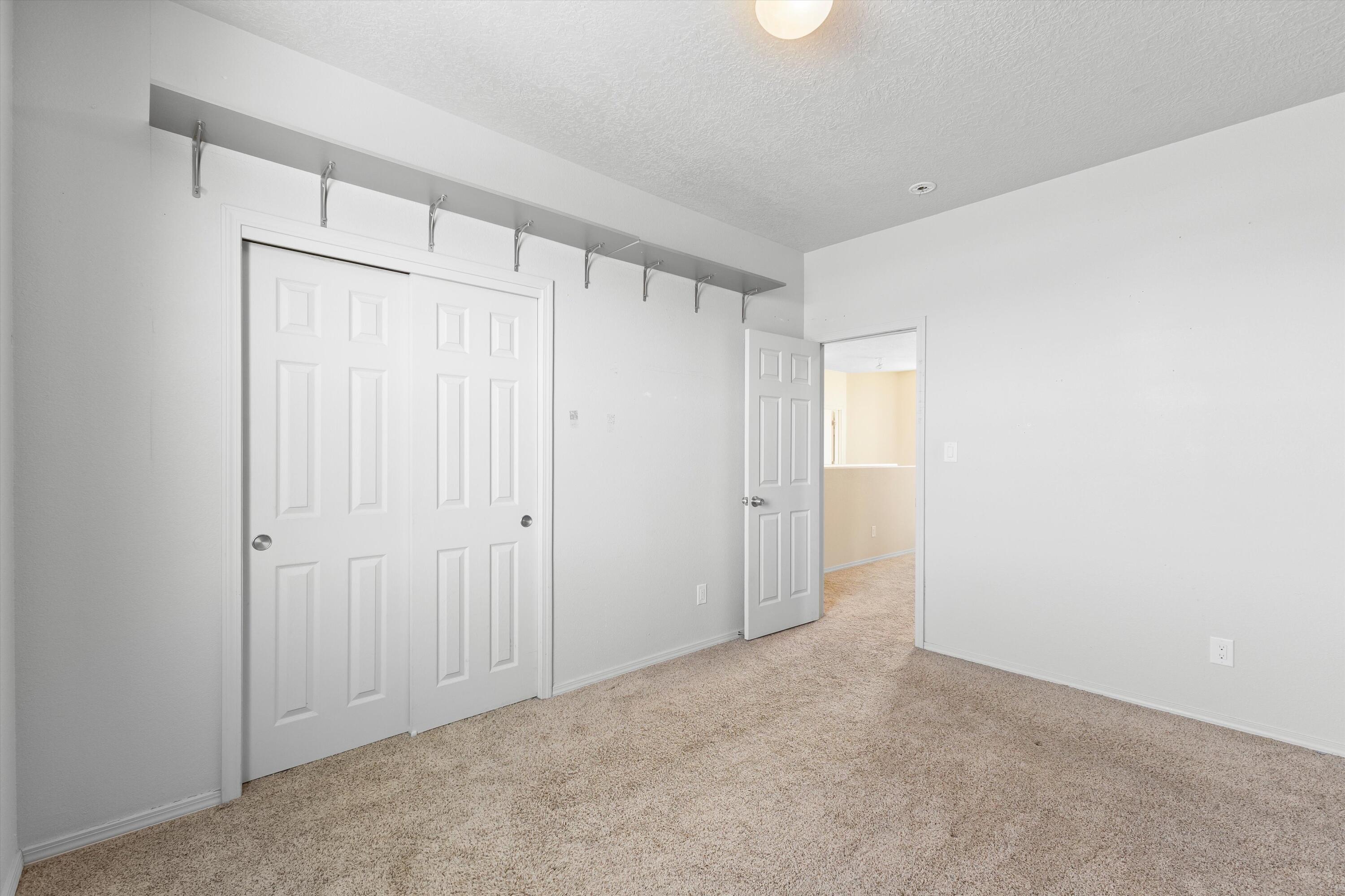 6708 Mountain Hawk Loop NE