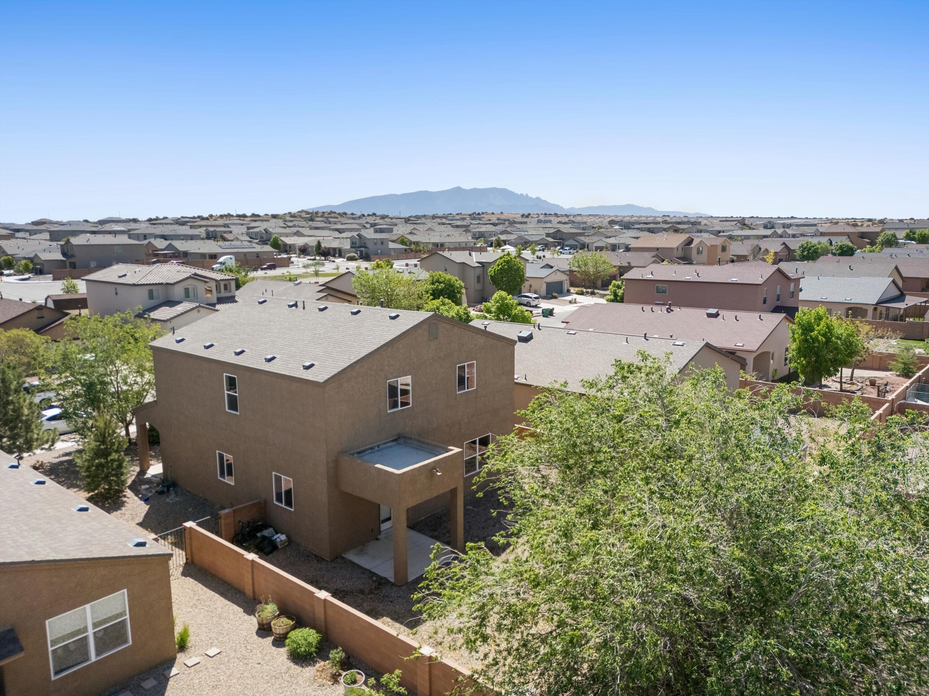 6708 Mountain Hawk Loop NE