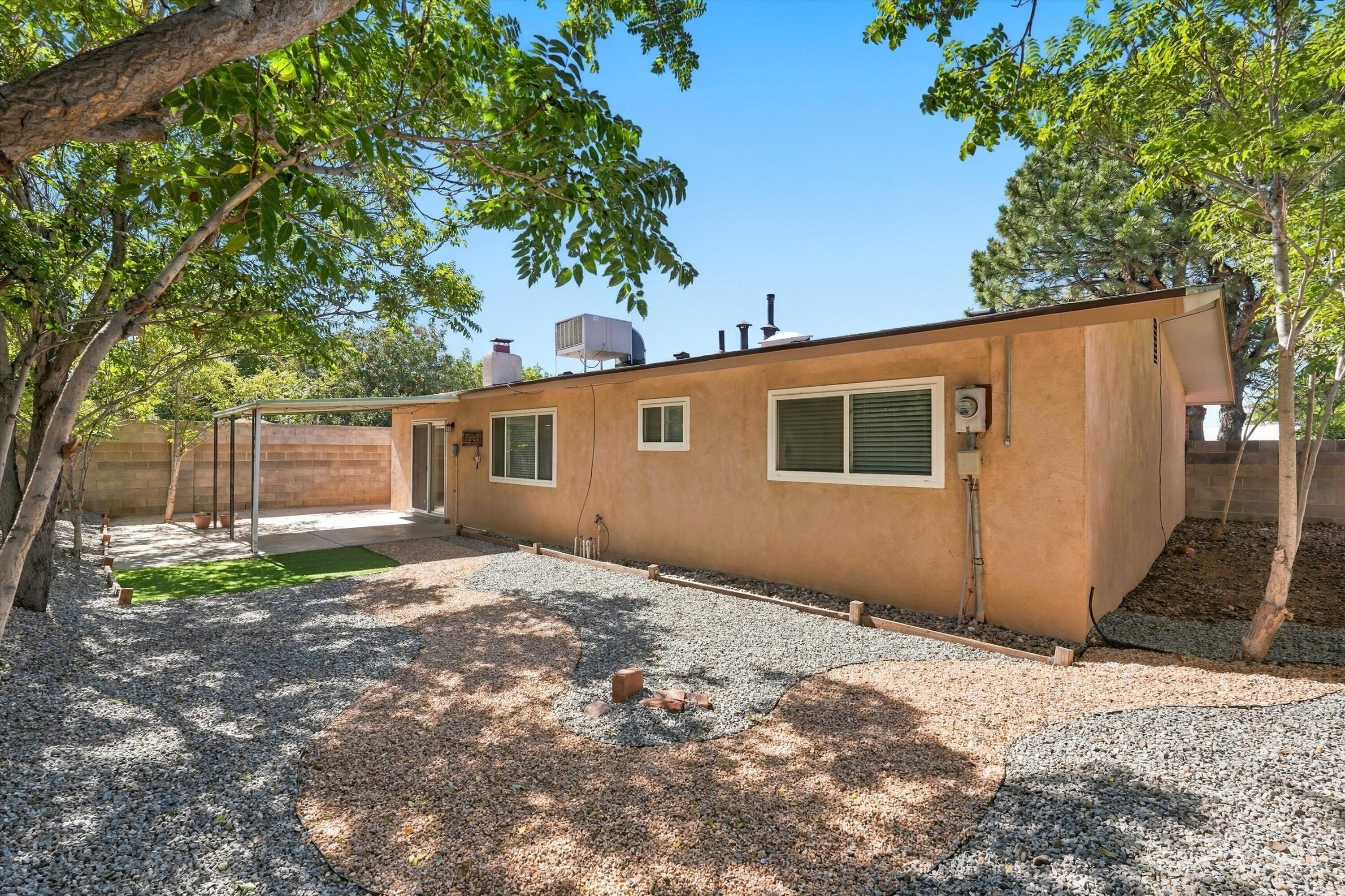 1212 Willys Knight Drive NE