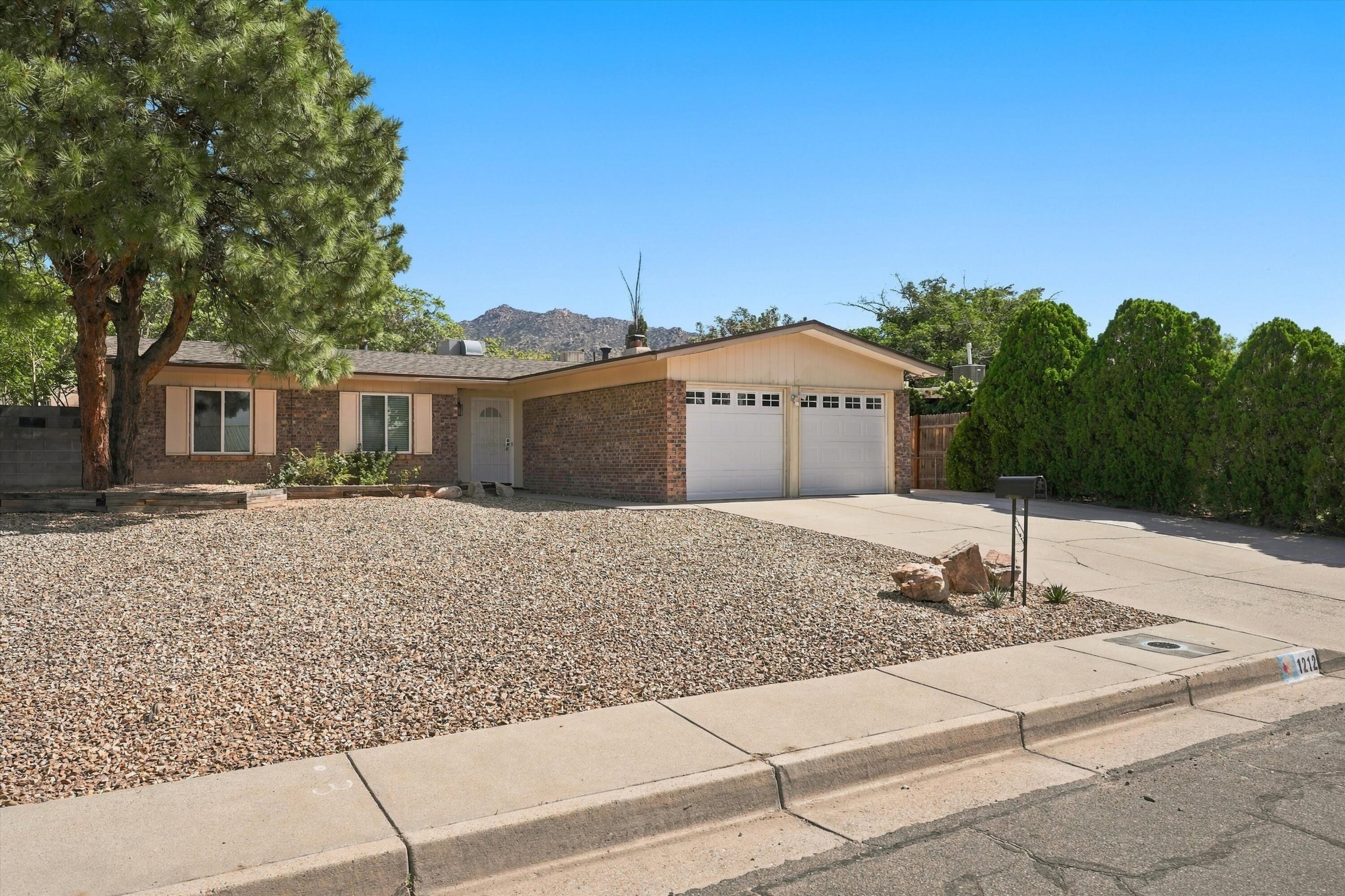 1212 Willys Knight Drive NE