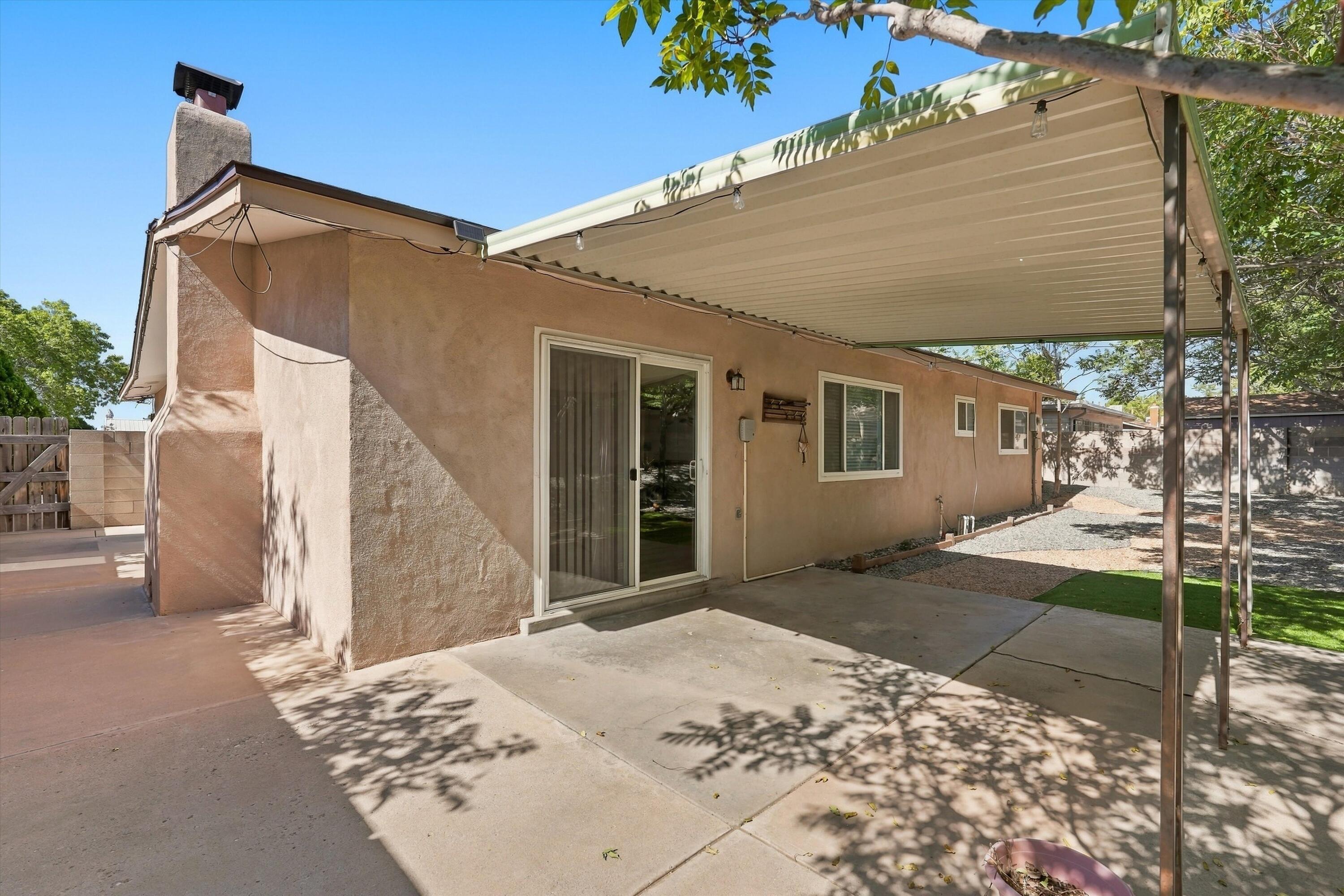 1212 Willys Knight Drive NE