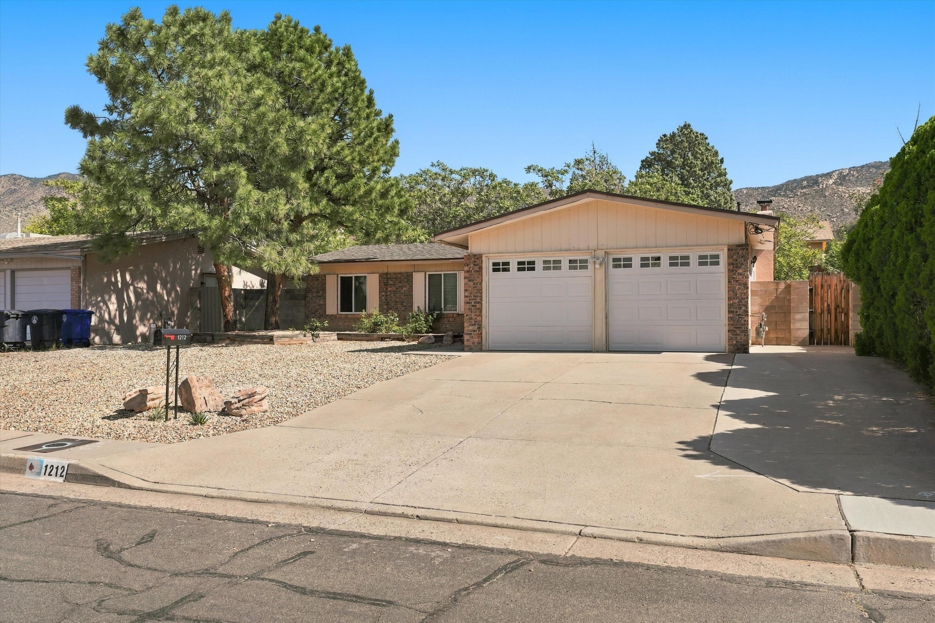 1212 Willys Knight Drive NE