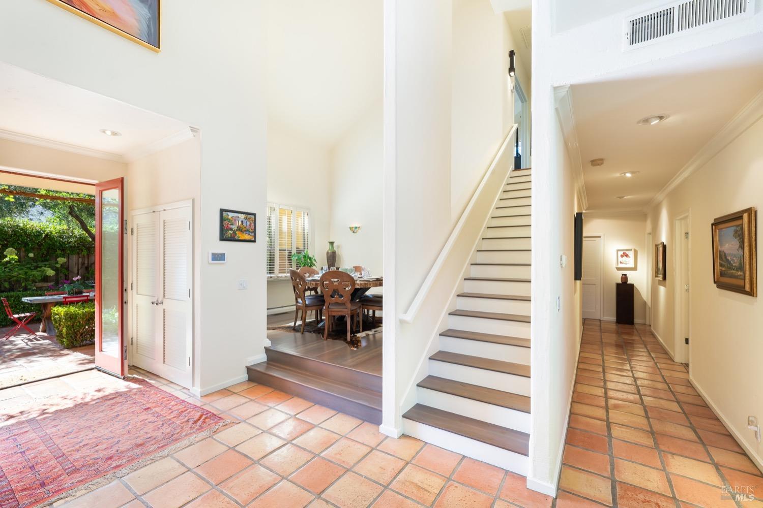 6582 Oak Leaf Ct