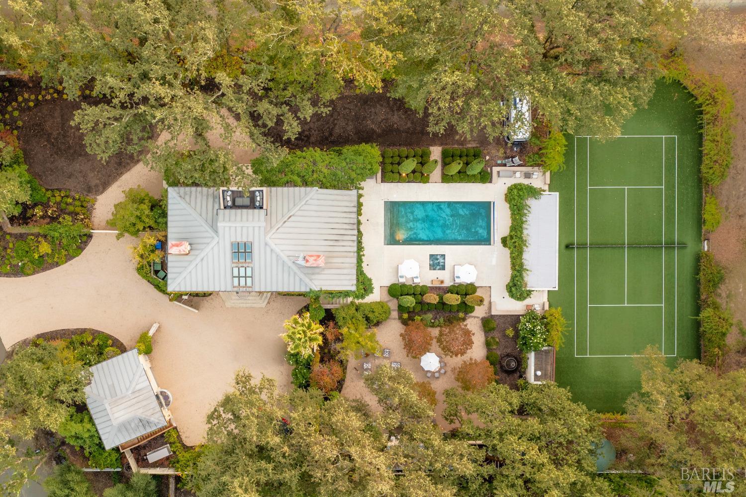 1110 Bale Ln