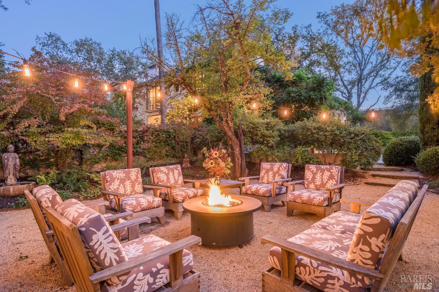 1110 Bale Ln