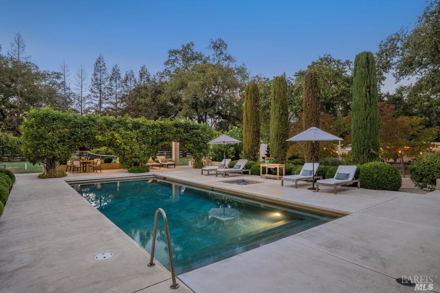 1110 Bale Ln