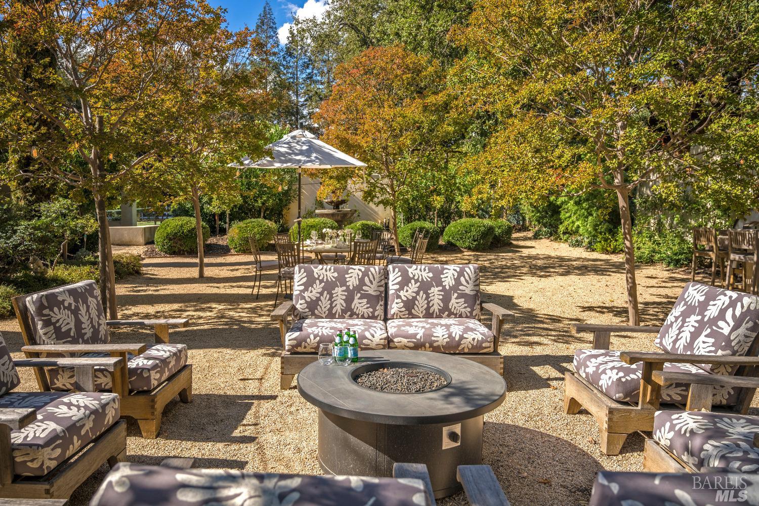1110 Bale Ln