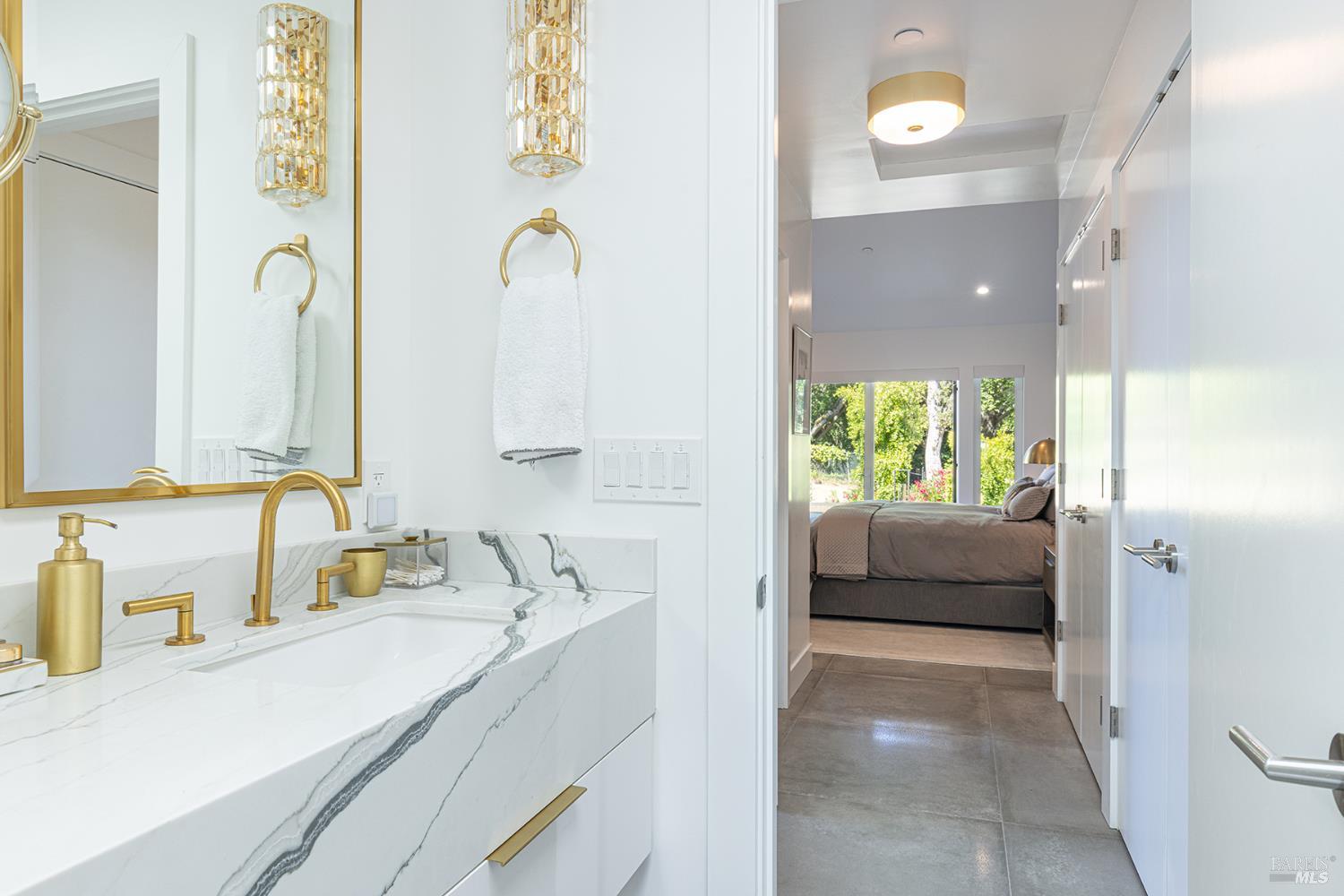 110 Bonnie Brook Dr