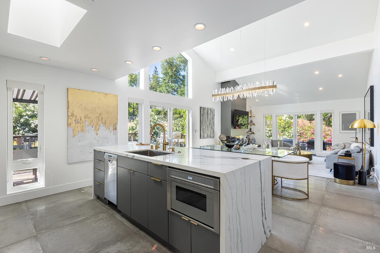 110 Bonnie Brook Dr