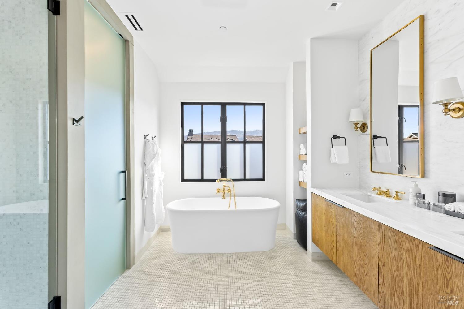 10 Palisades Pl