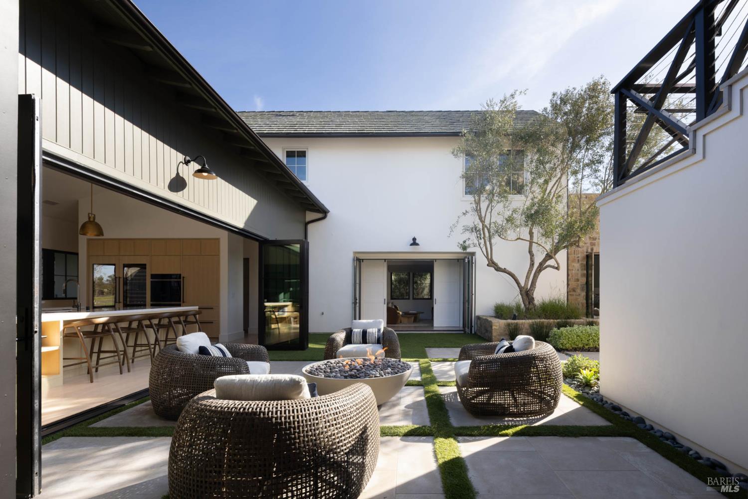 306 Vine Row Court