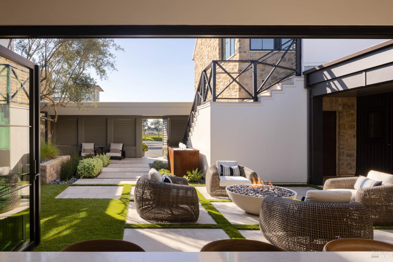 306 Vine Row Court