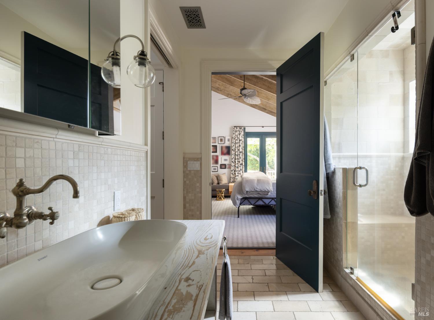 905 Charter Oak Avenue