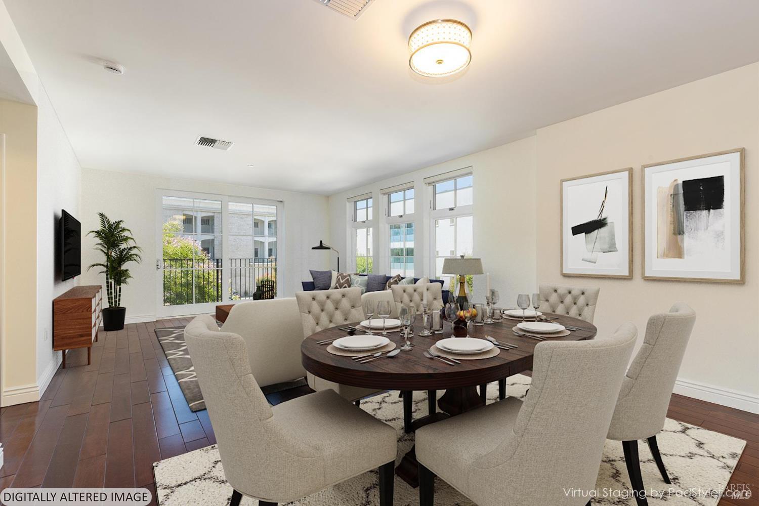 588 Main Street Unit: #212