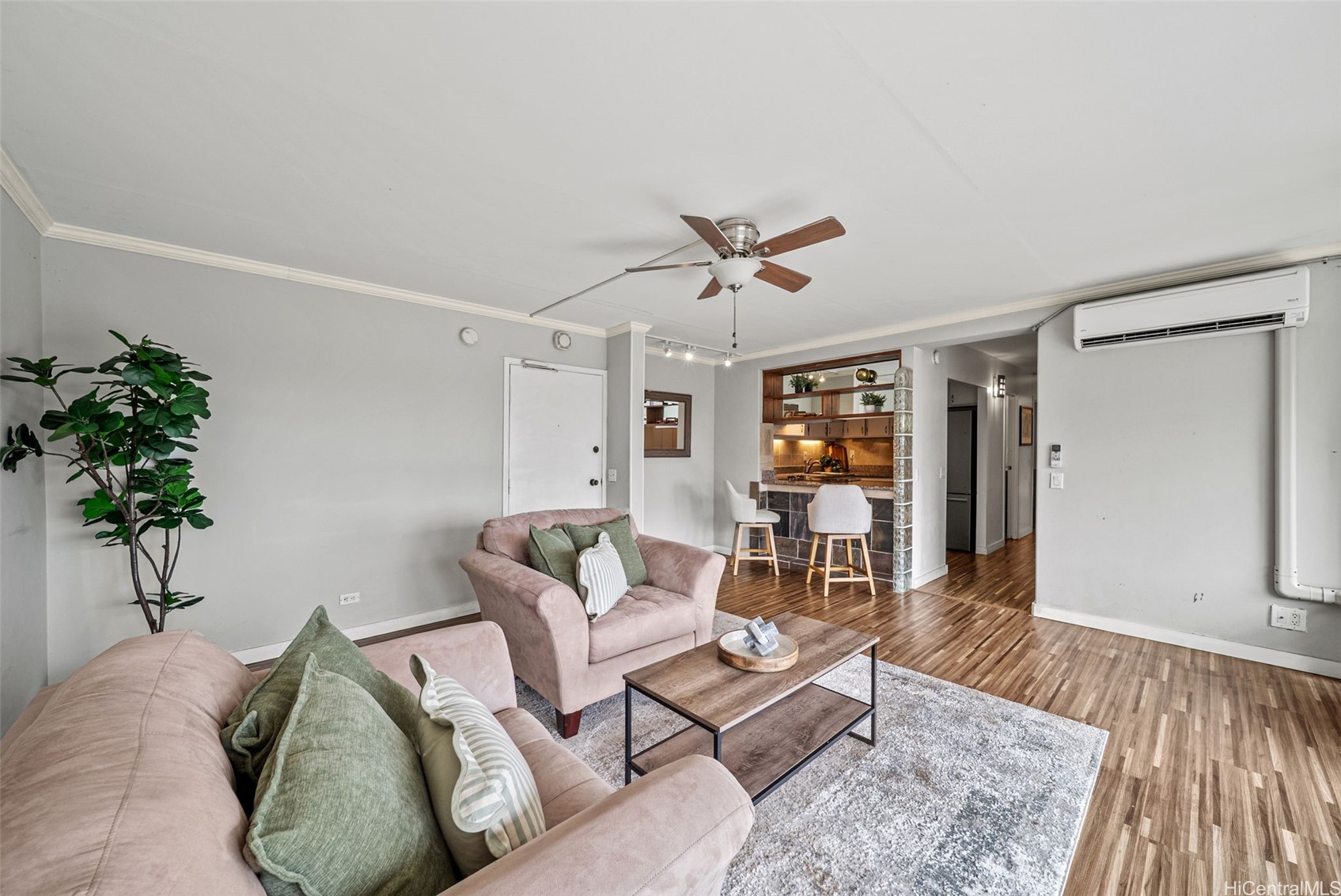 430 Keoniana Street 204