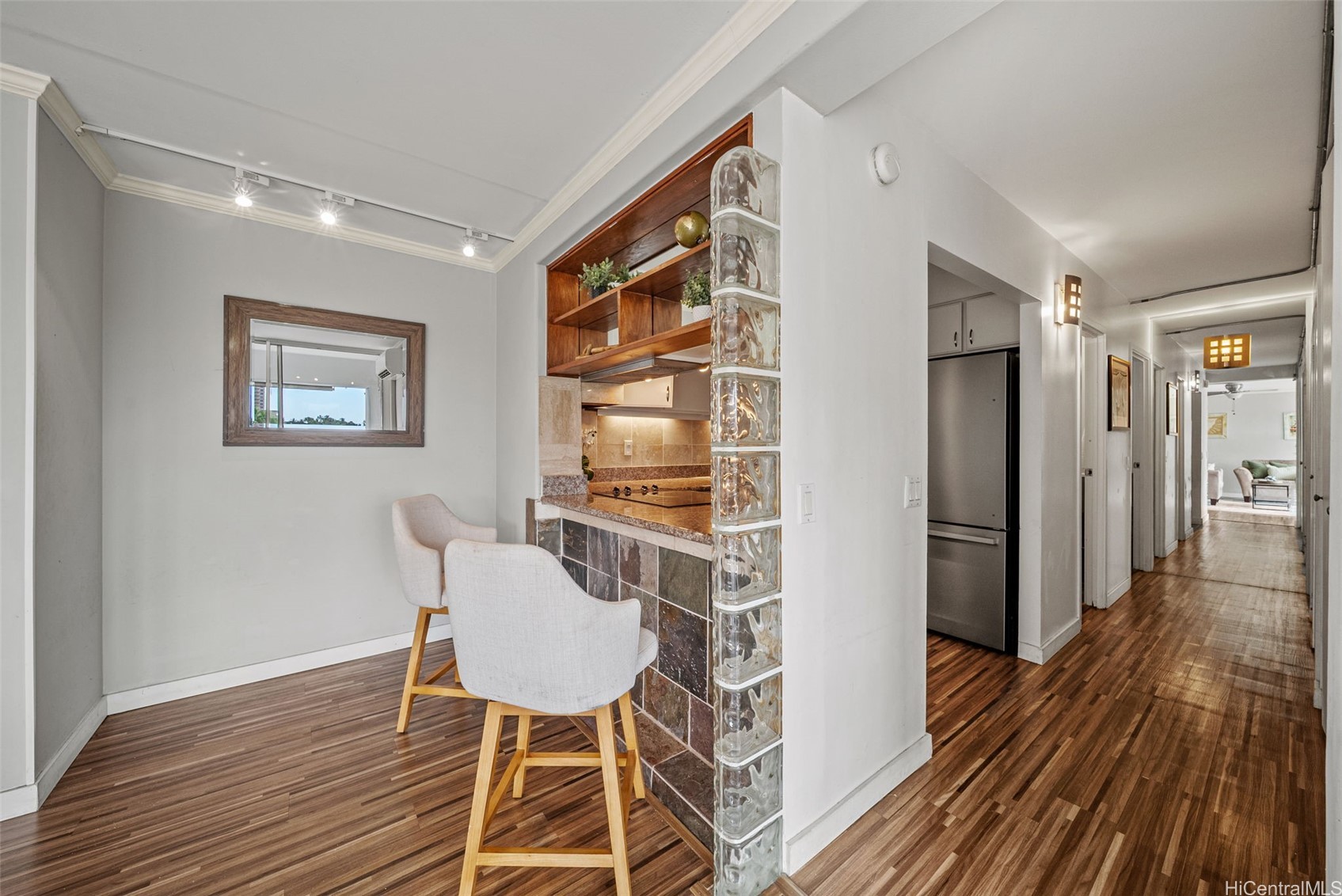 430 Keoniana Street 204