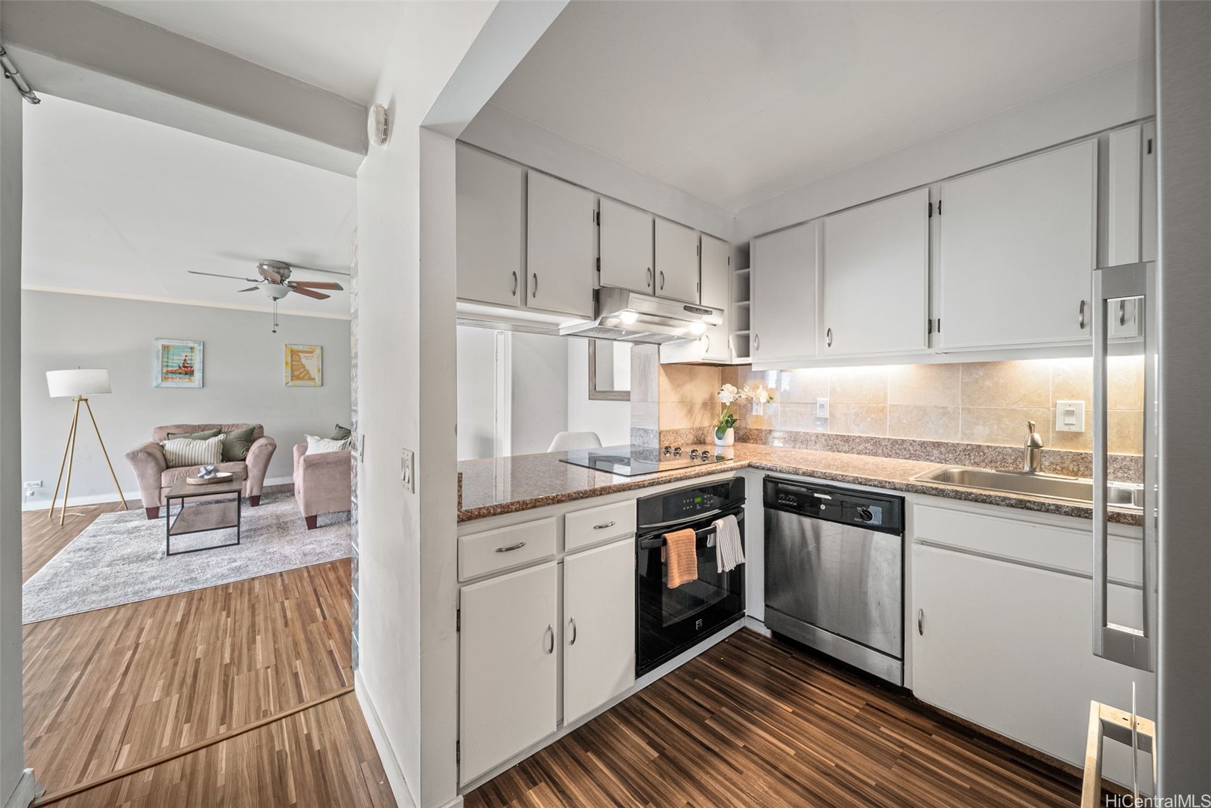 430 Keoniana Street 204