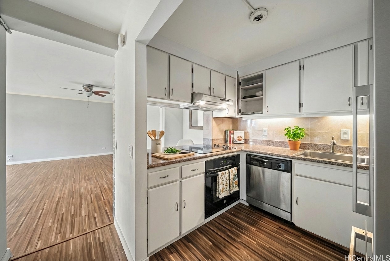 430 Keoniana Street 204