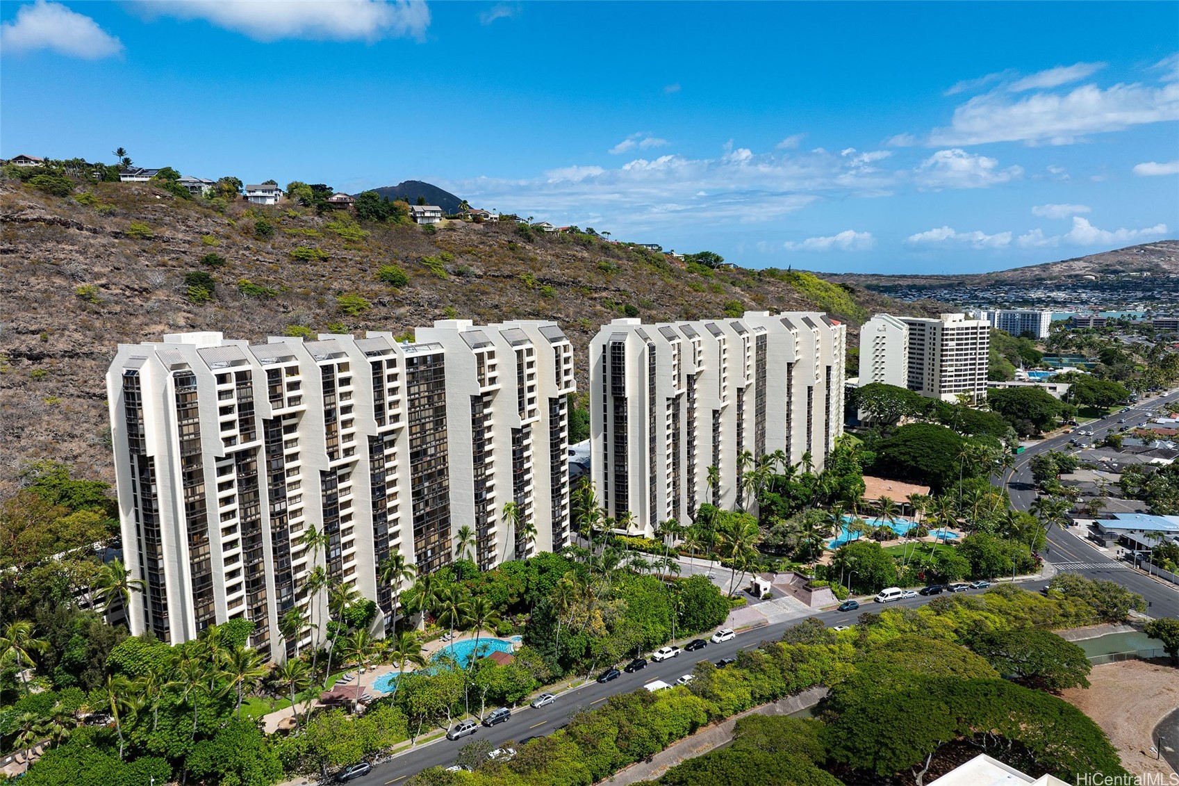 521 Hahaione Street 12J