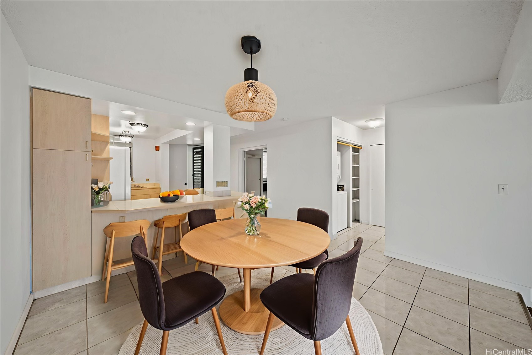 521 Hahaione Street 12J