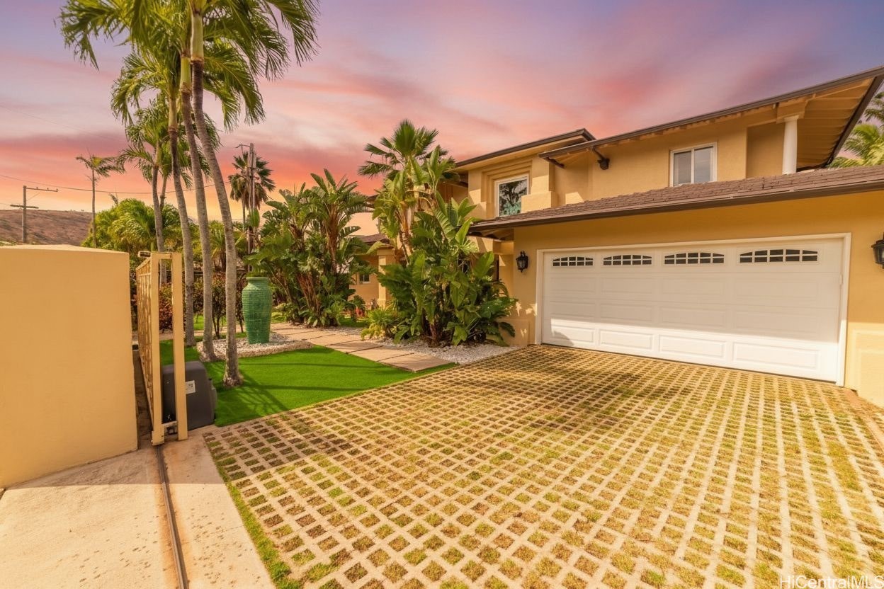 235 Portlock Road