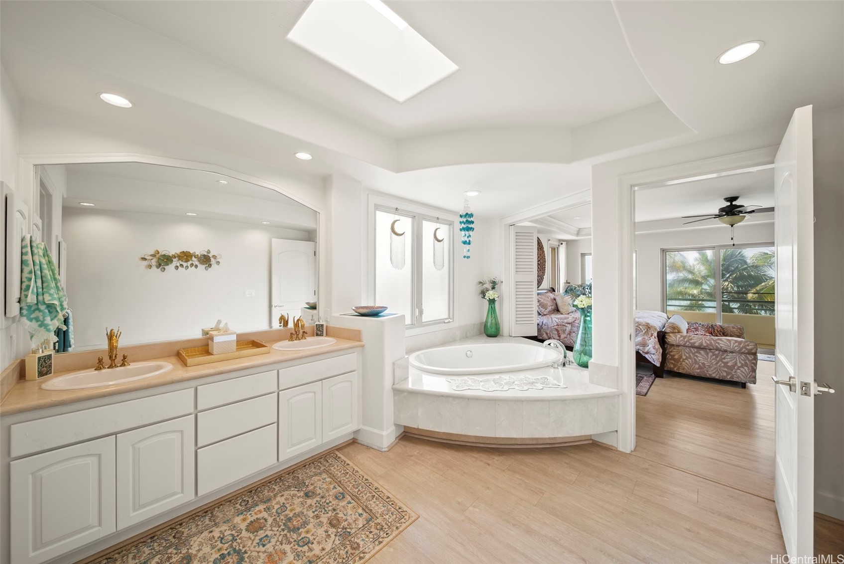 7017 Kalanianaole Highway