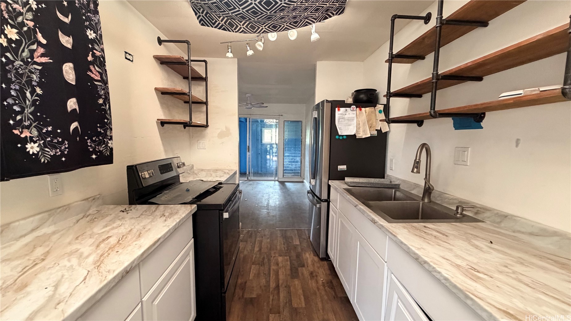 84-510 Farrington Highway 5