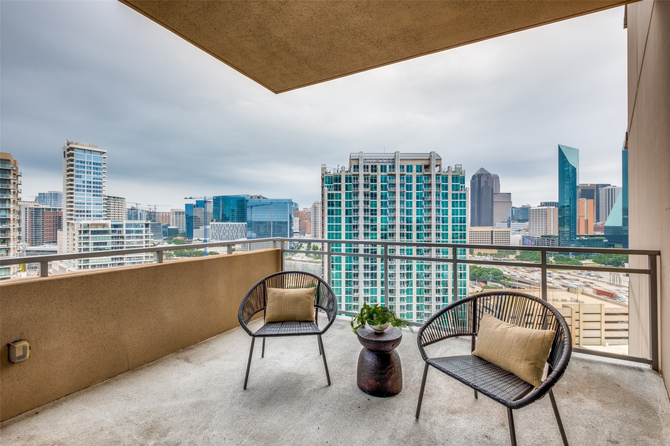 2200 Victory Avenue 1601