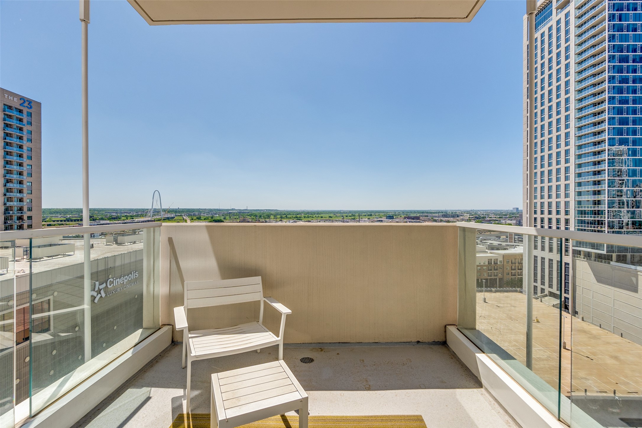 2408 Victory Park Lane 1131