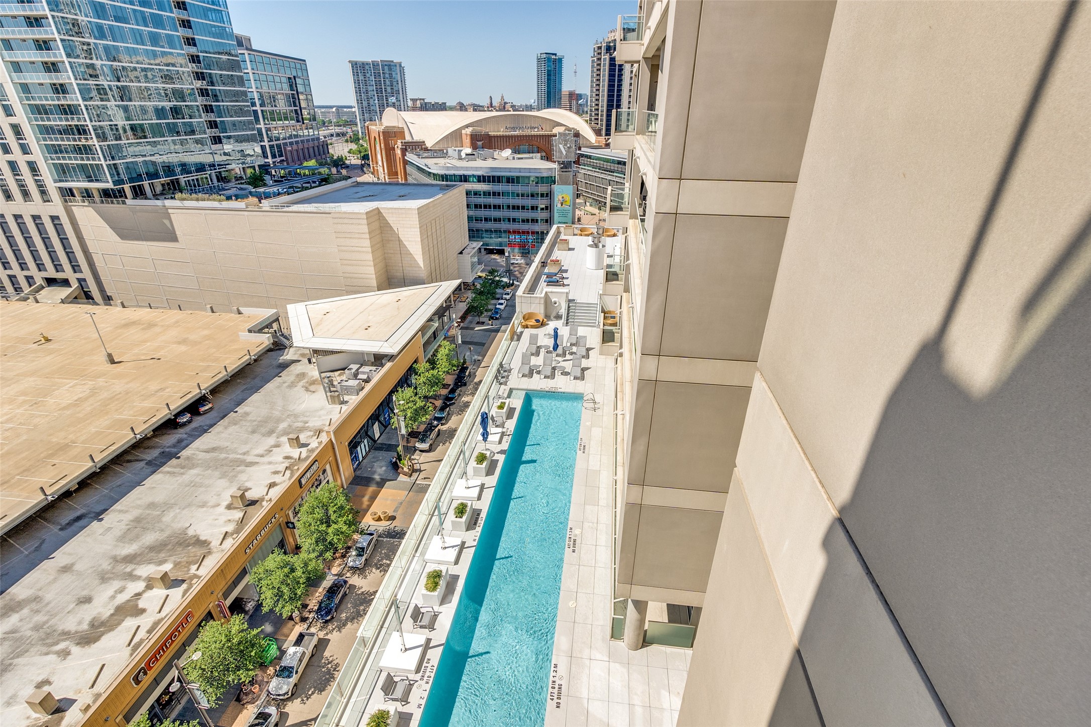 2408 Victory Park Lane 1131