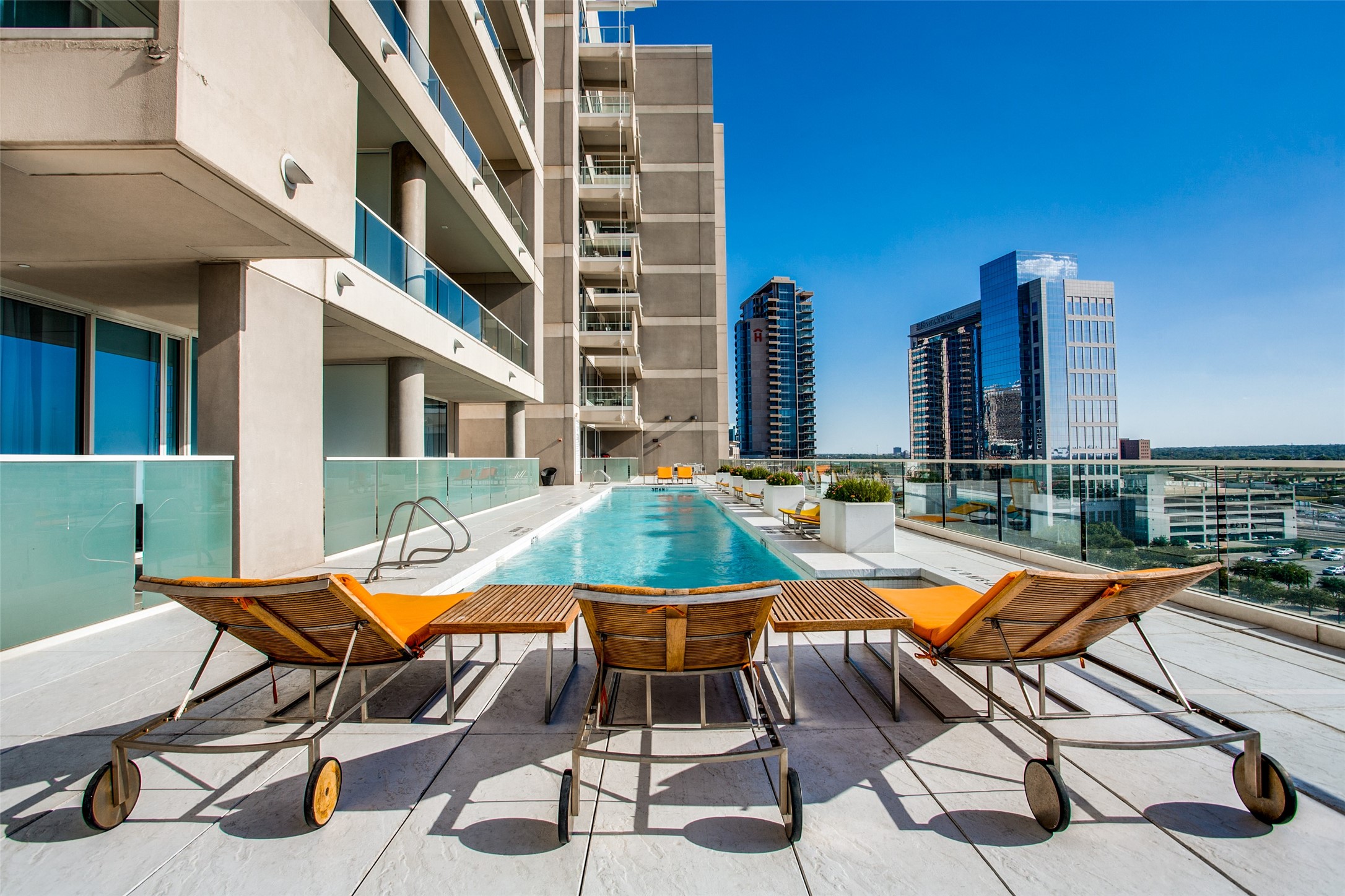 2408 Victory Park Lane 1131