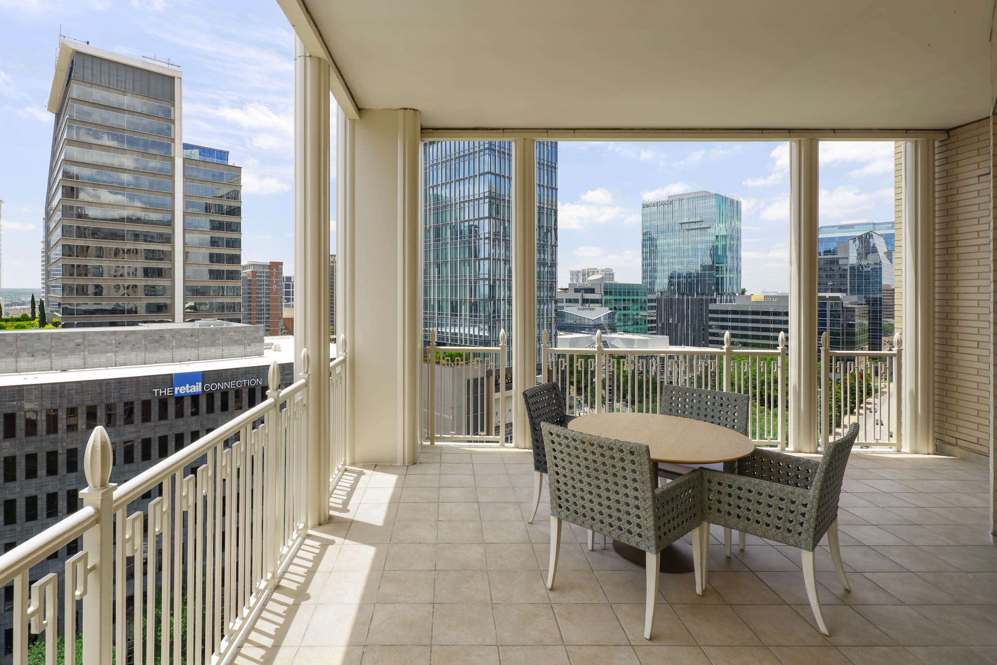 2555 N Pearl Street 1101