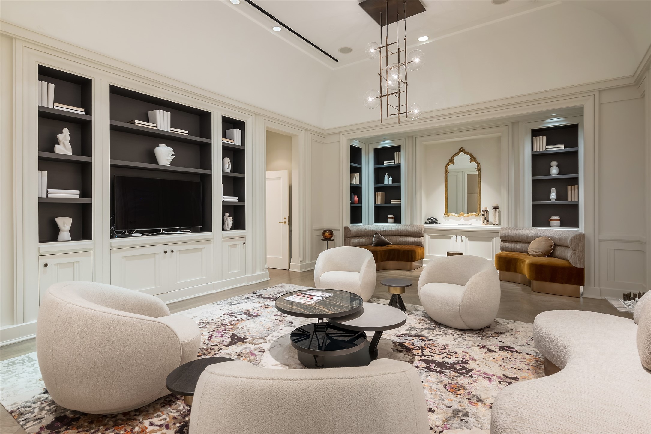 2555 N Pearl Street 1101