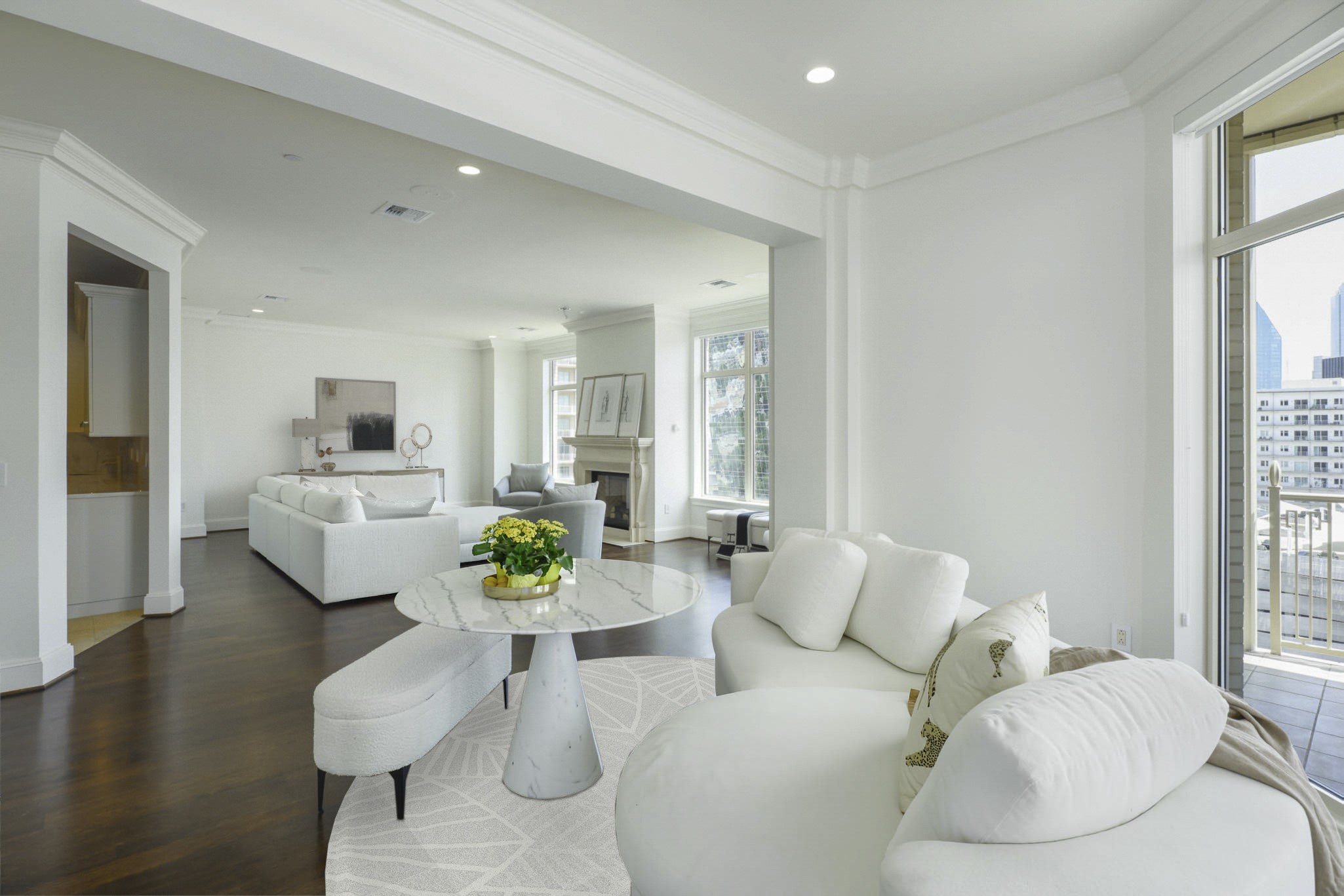 2555 N Pearl Street 1101