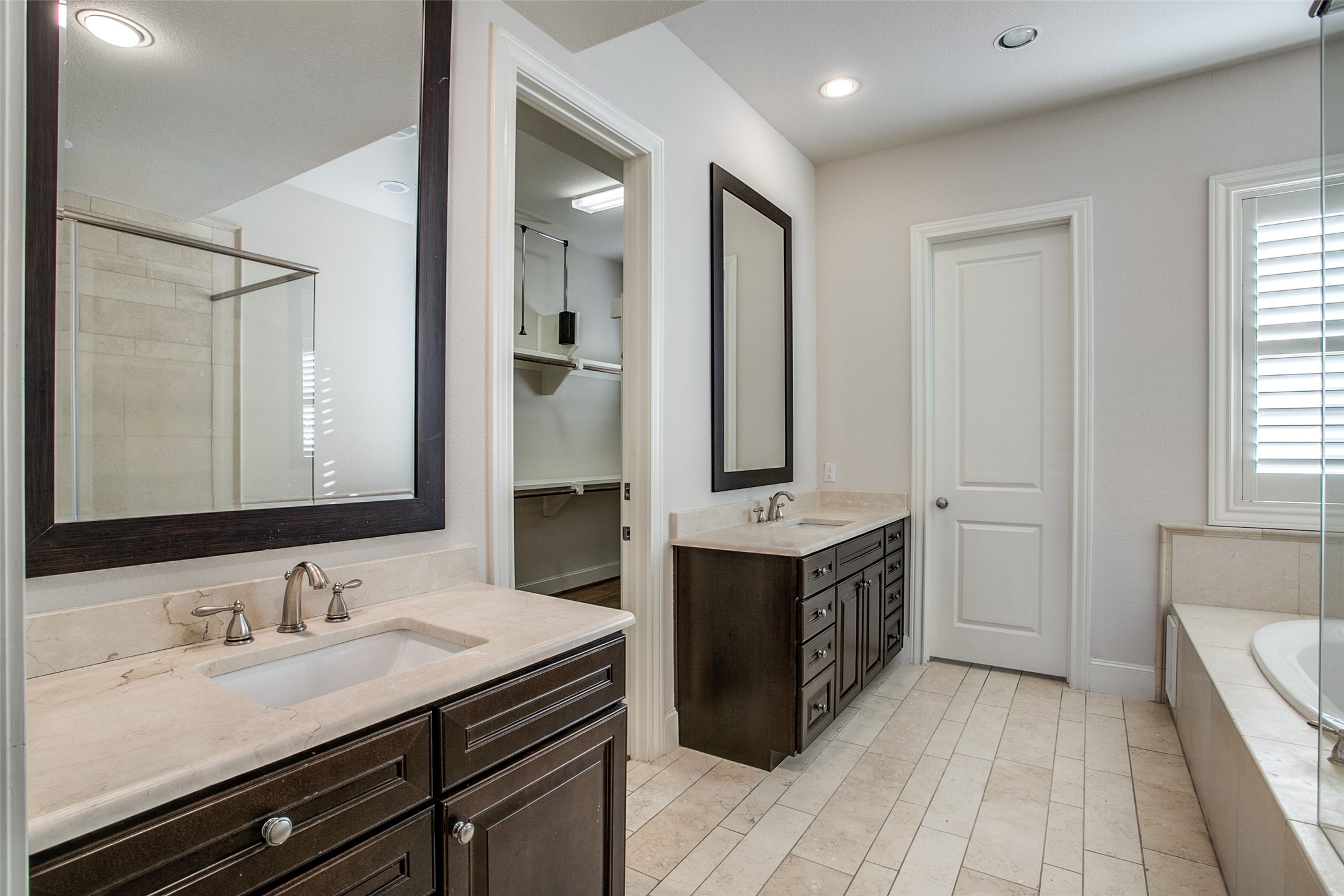 511 S Cesar Chavez Boulevard