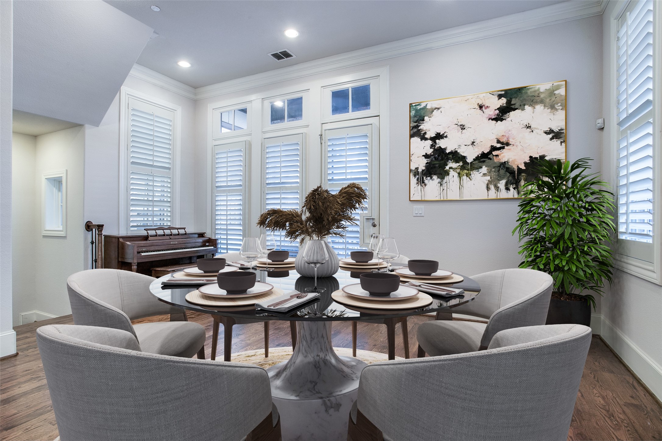 511 S Cesar Chavez Boulevard