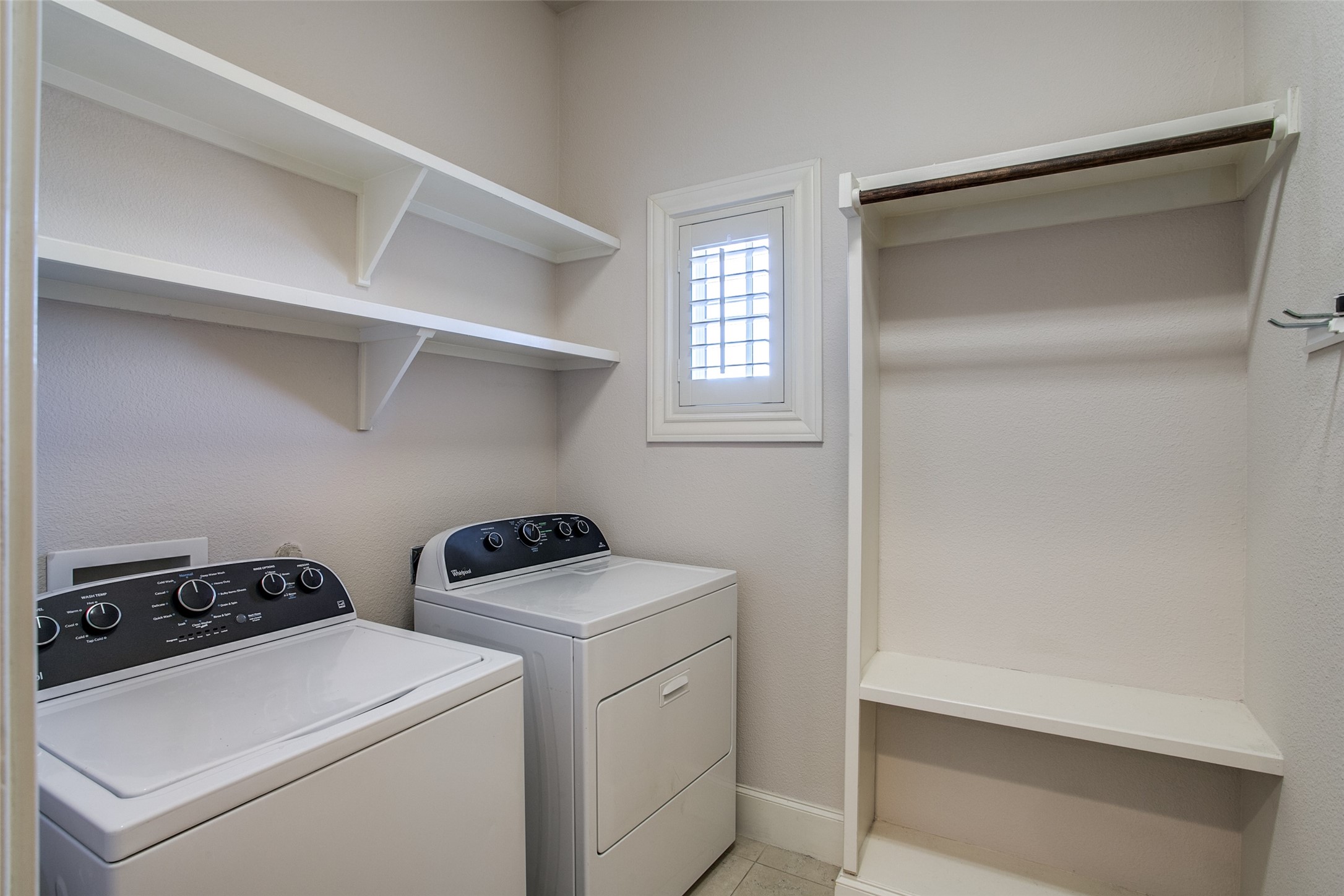 511 S Cesar Chavez Boulevard