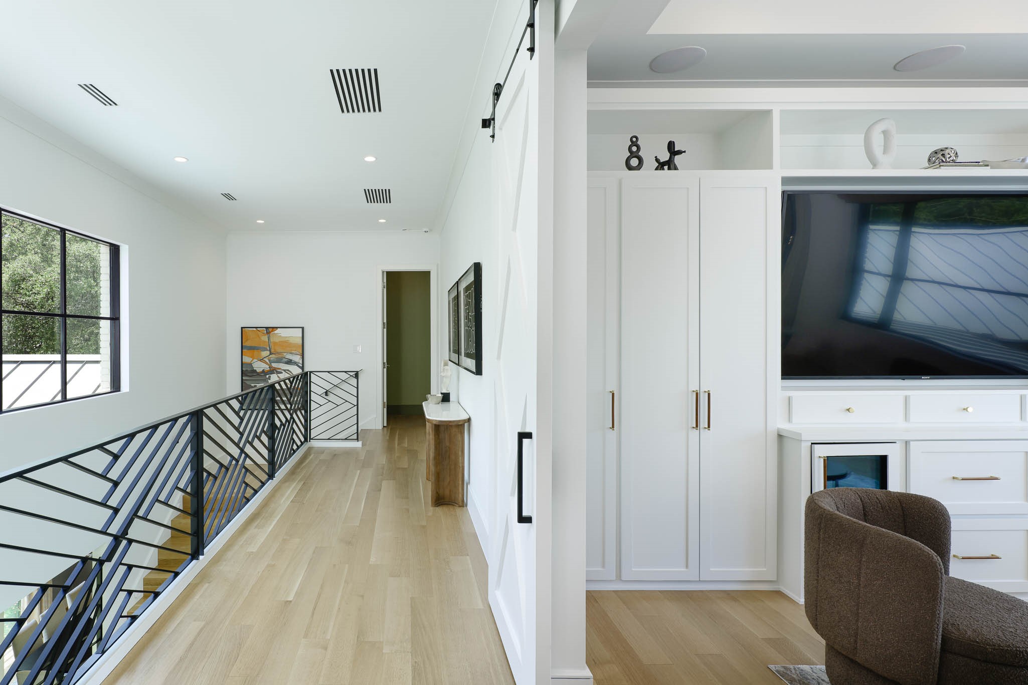 5523 Greenbrier Drive