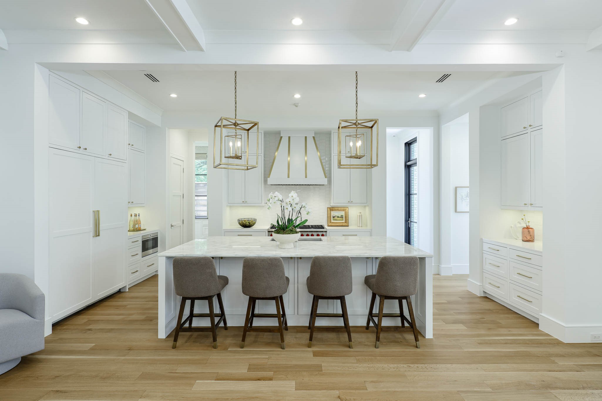 5523 Greenbrier Drive